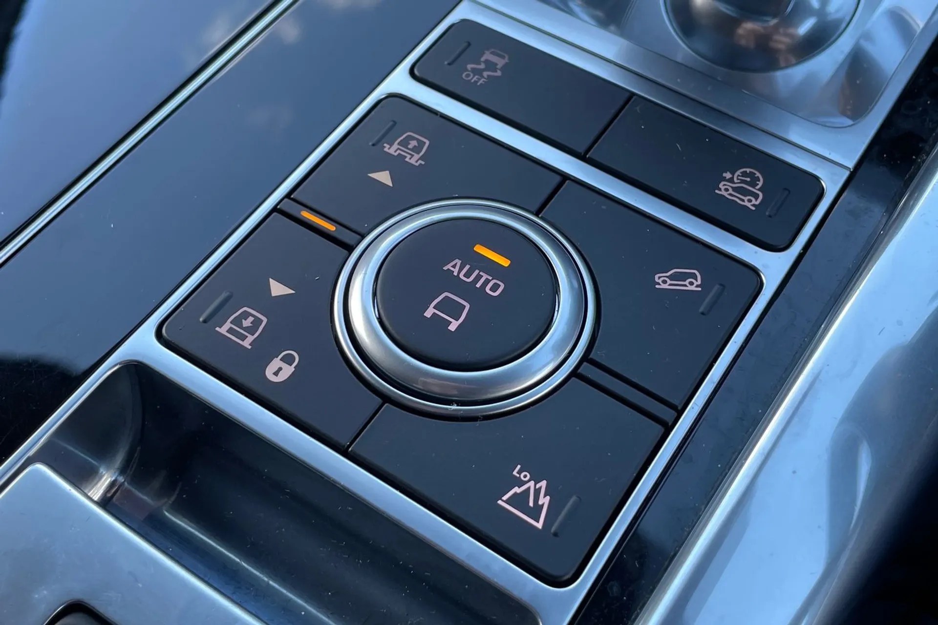 LAND ROVER RANGE ROVER SPORT thumbnail image number 21
