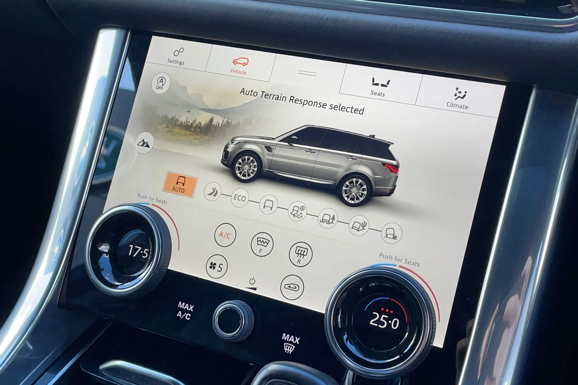LAND ROVER RANGE ROVER SPORT thumbnail image number 24