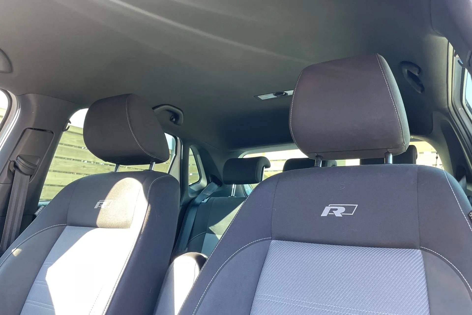 VOLKSWAGEN POLO thumbnail image number 29