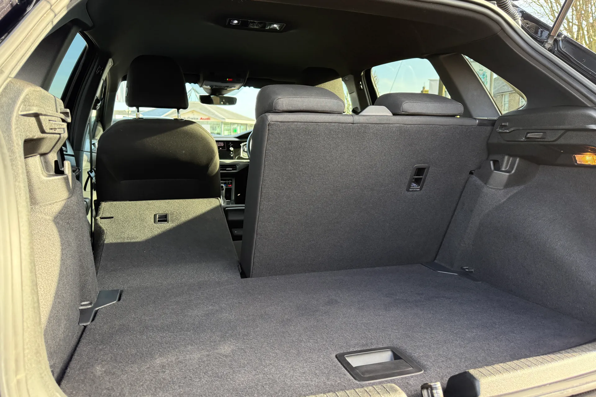 VOLKSWAGEN POLO thumbnail image number 31