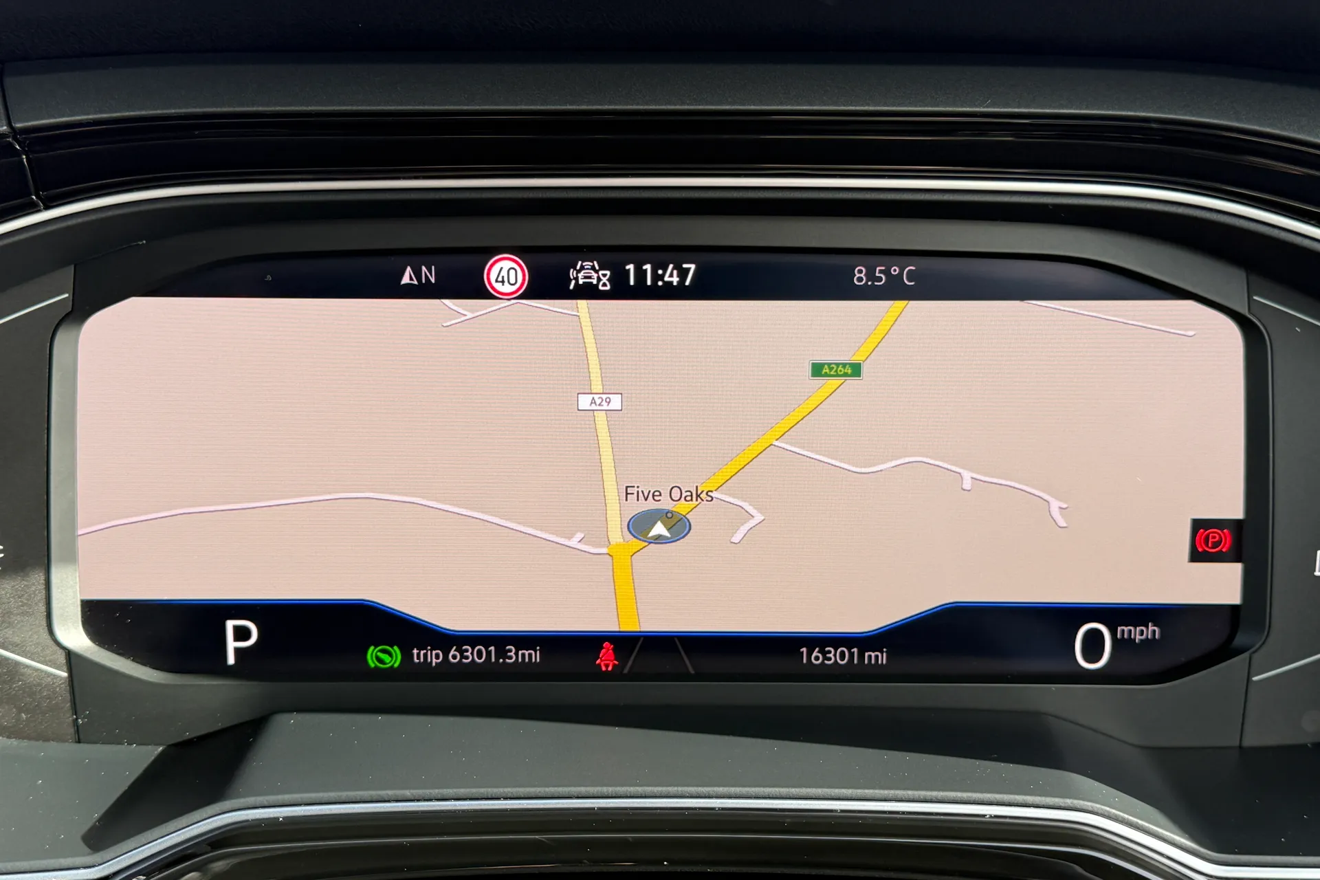 VOLKSWAGEN POLO thumbnail image number 10