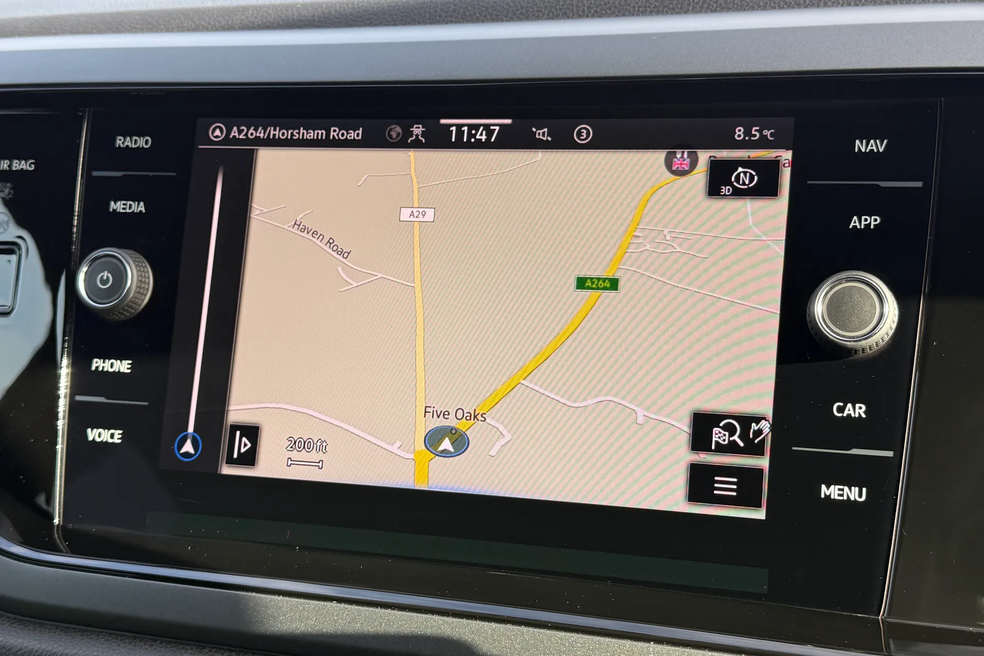 VOLKSWAGEN POLO thumbnail image number 4