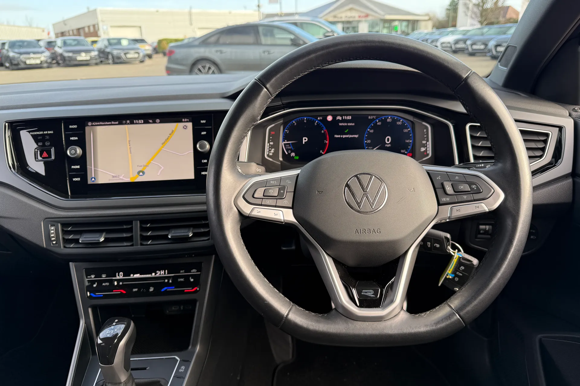 VOLKSWAGEN POLO thumbnail image number 6