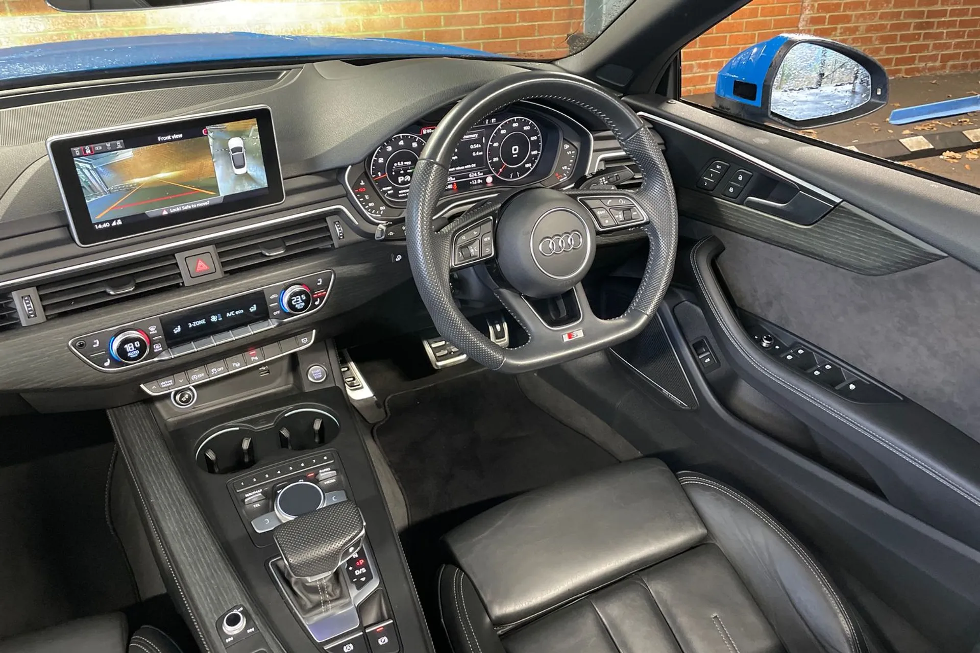 Audi A5 thumbnail image number 32