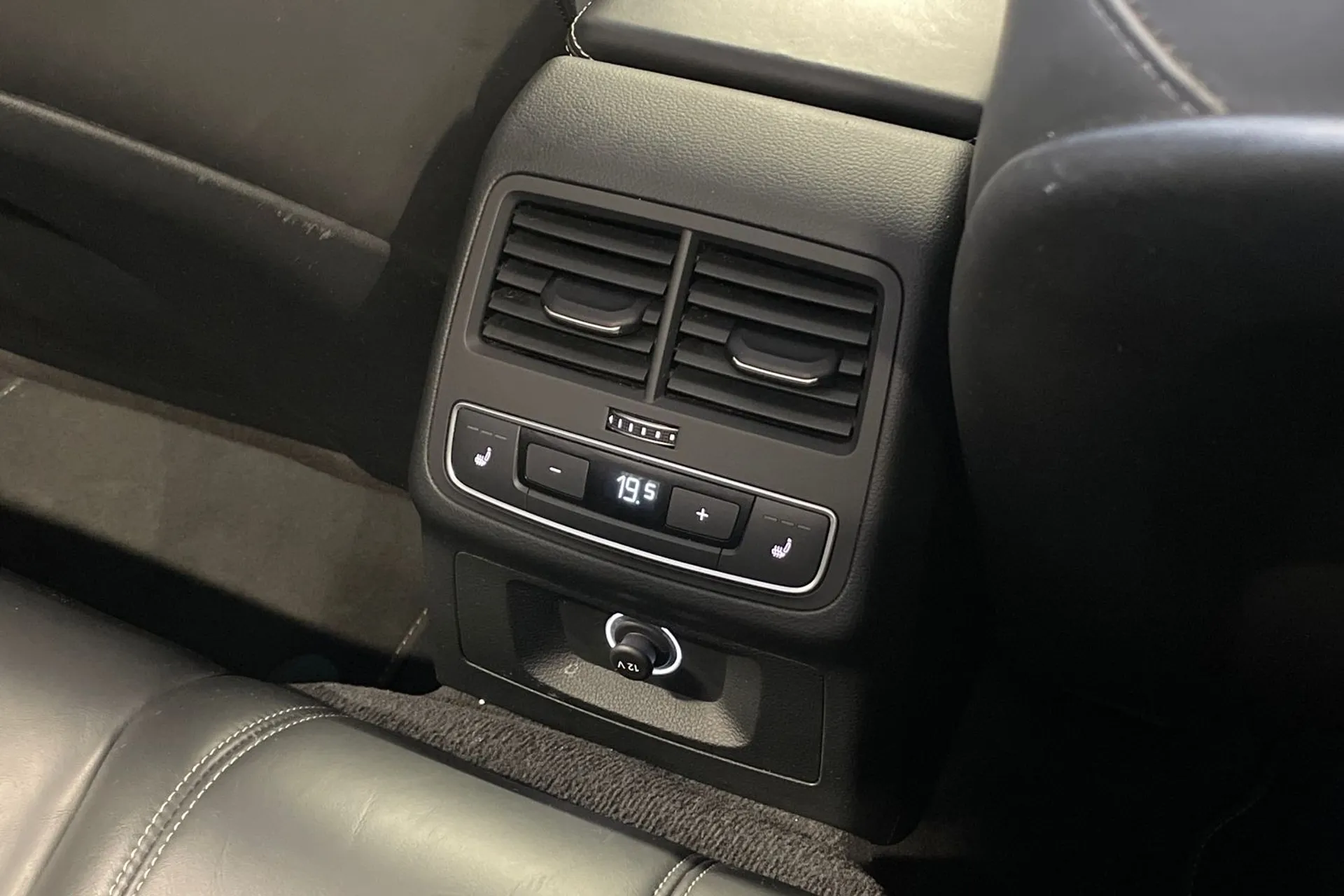 Audi A5 thumbnail image number 46
