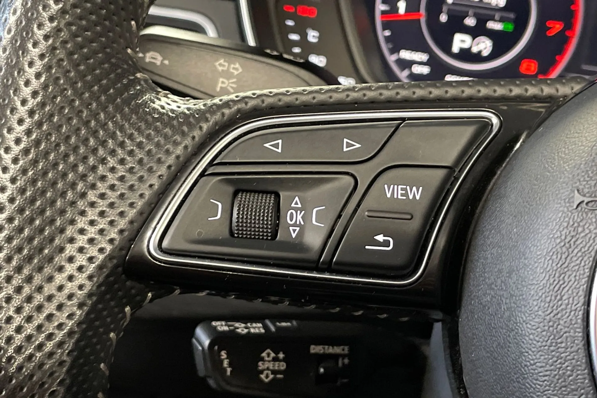 Audi A5 thumbnail image number 35