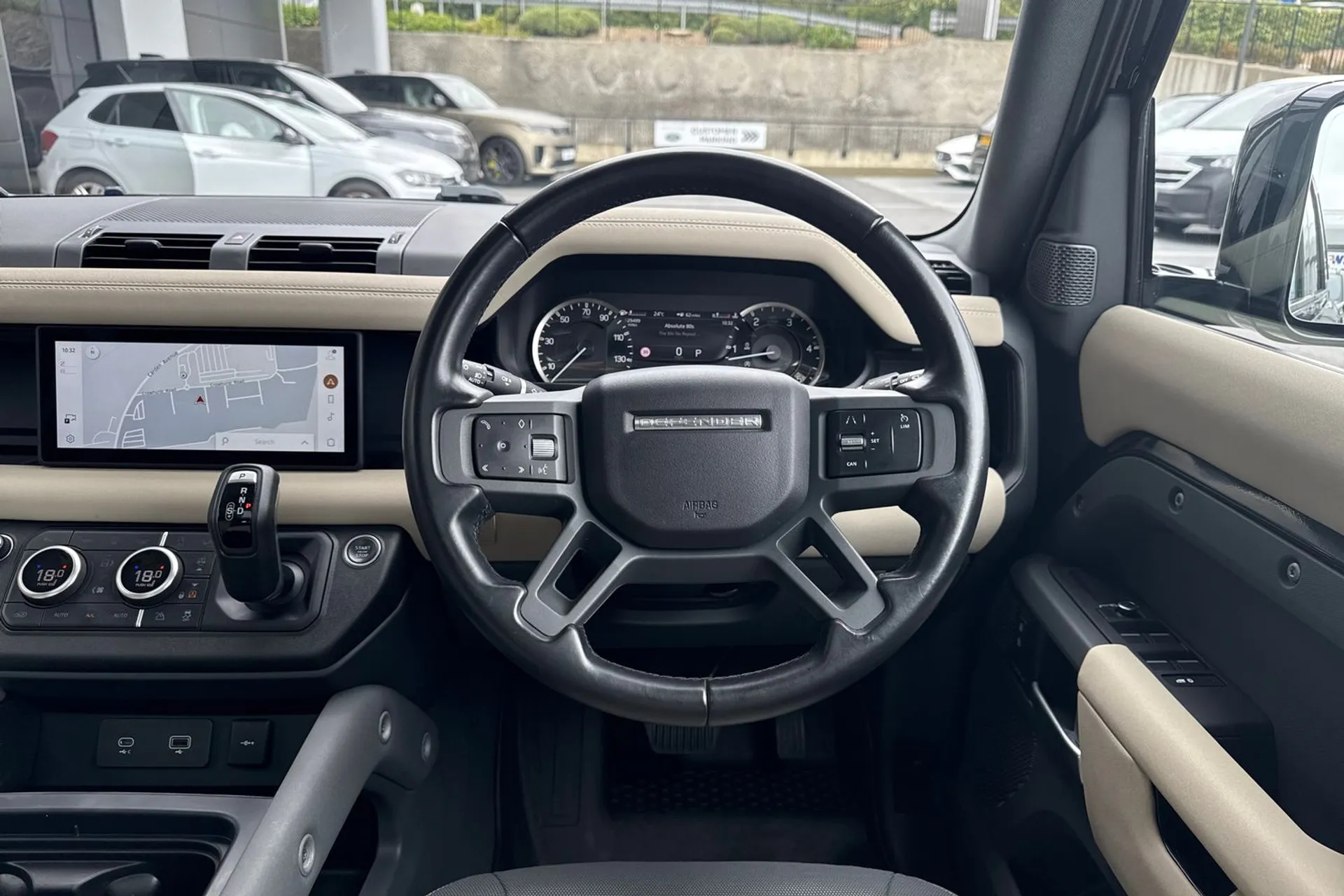 LAND ROVER DEFENDER thumbnail image number 45
