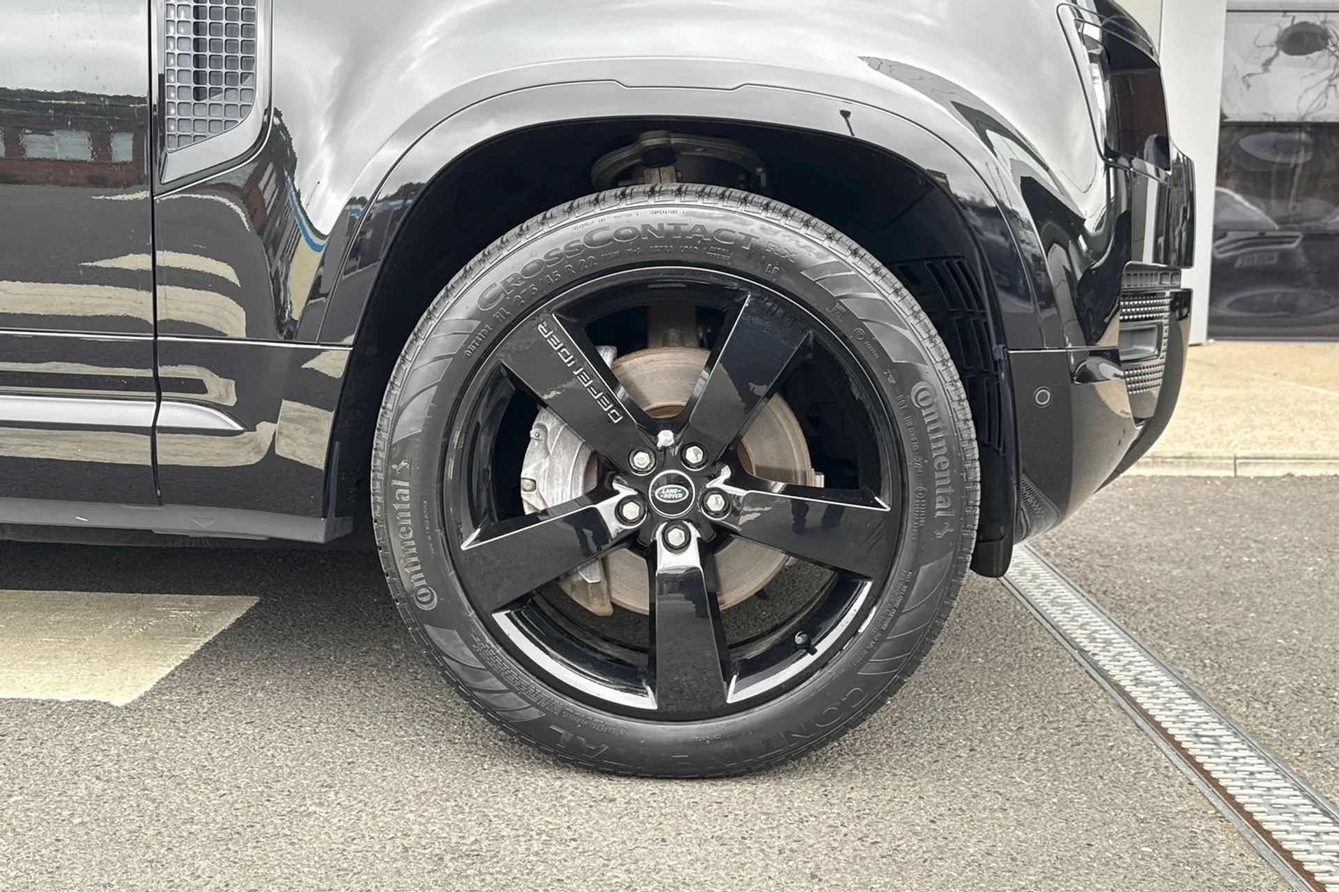 LAND ROVER DEFENDER thumbnail image number 21