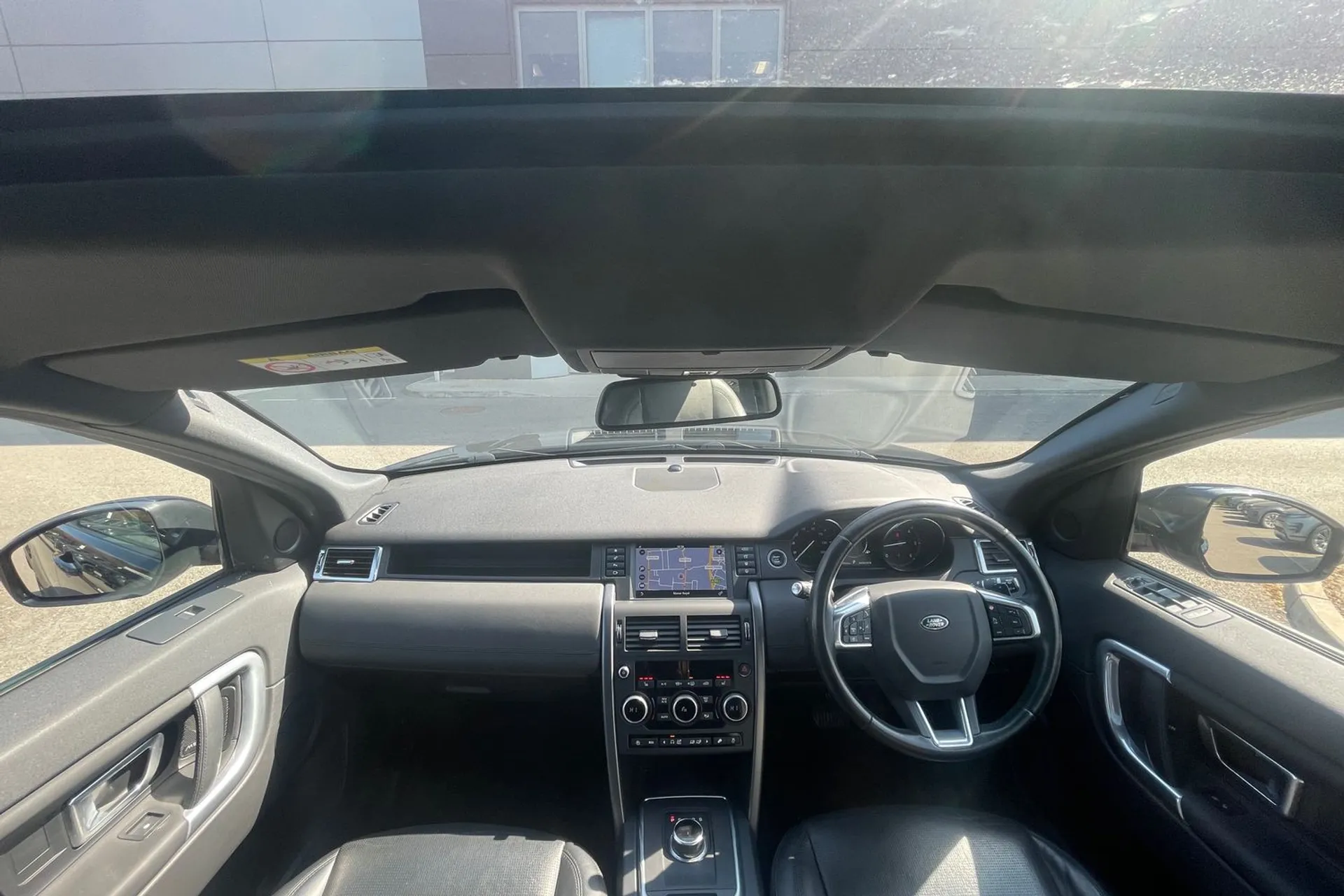 LAND ROVER DISCOVERY SPORT thumbnail image number 3