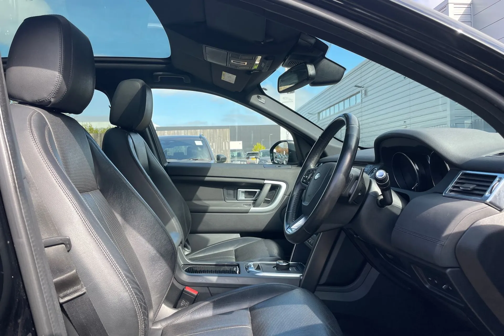 LAND ROVER DISCOVERY SPORT thumbnail image number 36