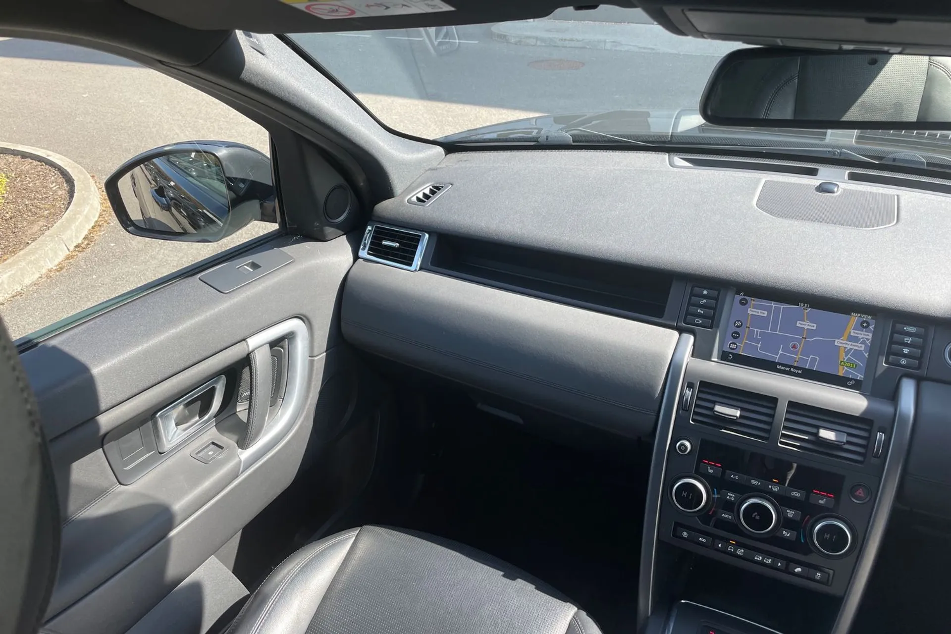 LAND ROVER DISCOVERY SPORT thumbnail image number 15