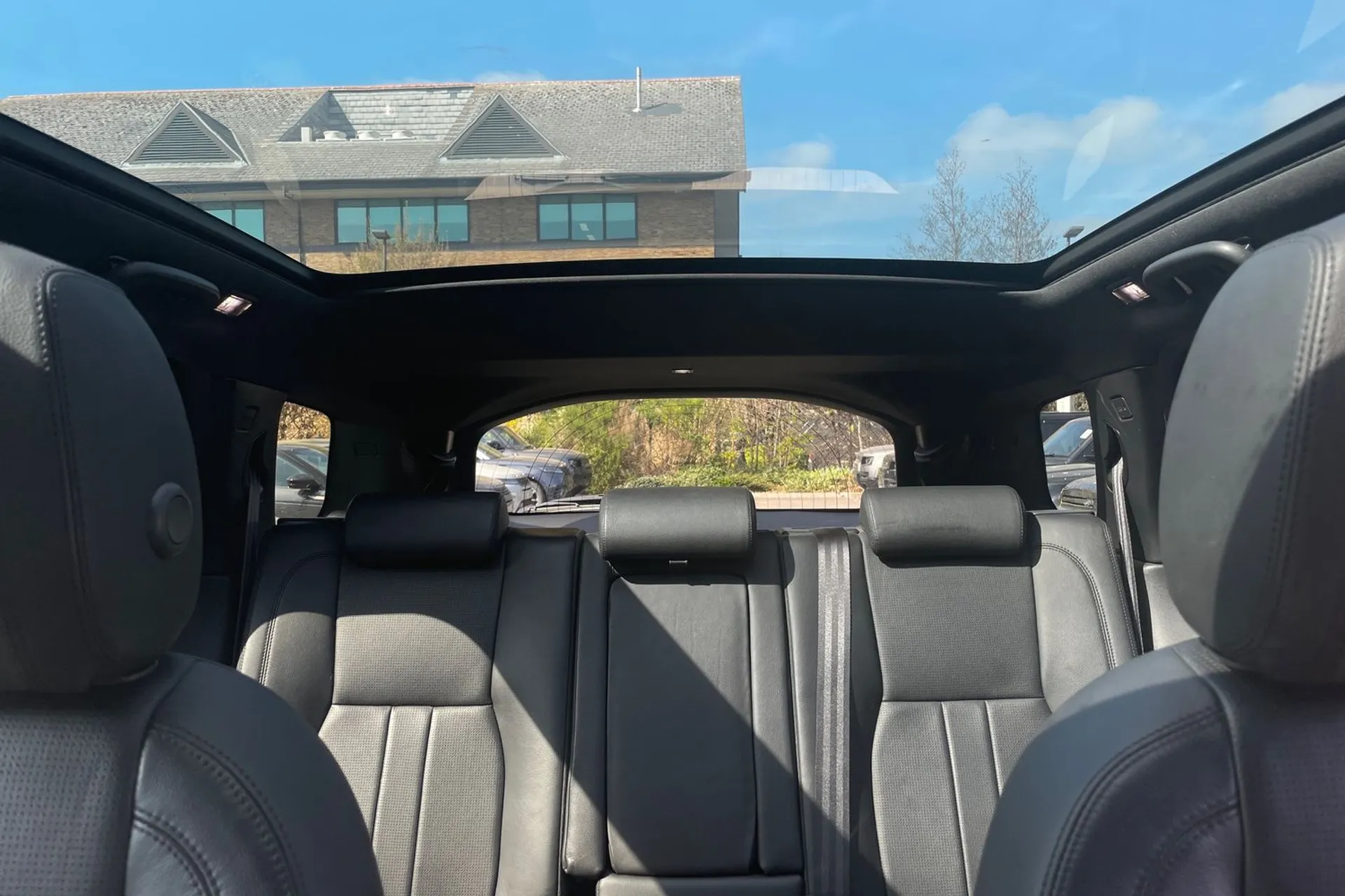 LAND ROVER DISCOVERY SPORT thumbnail image number 19