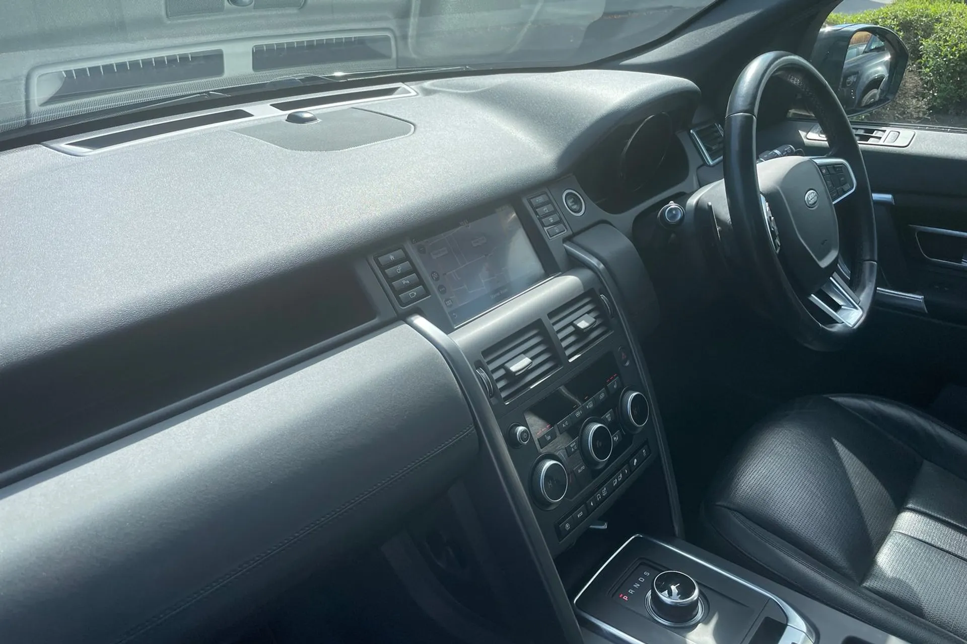 LAND ROVER DISCOVERY SPORT thumbnail image number 37