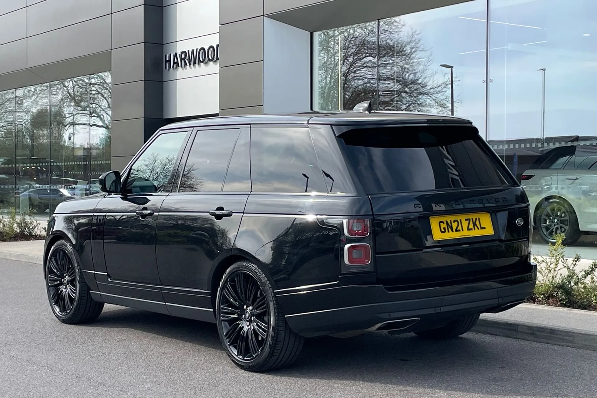 LAND ROVER RANGE ROVER thumbnail image number 13