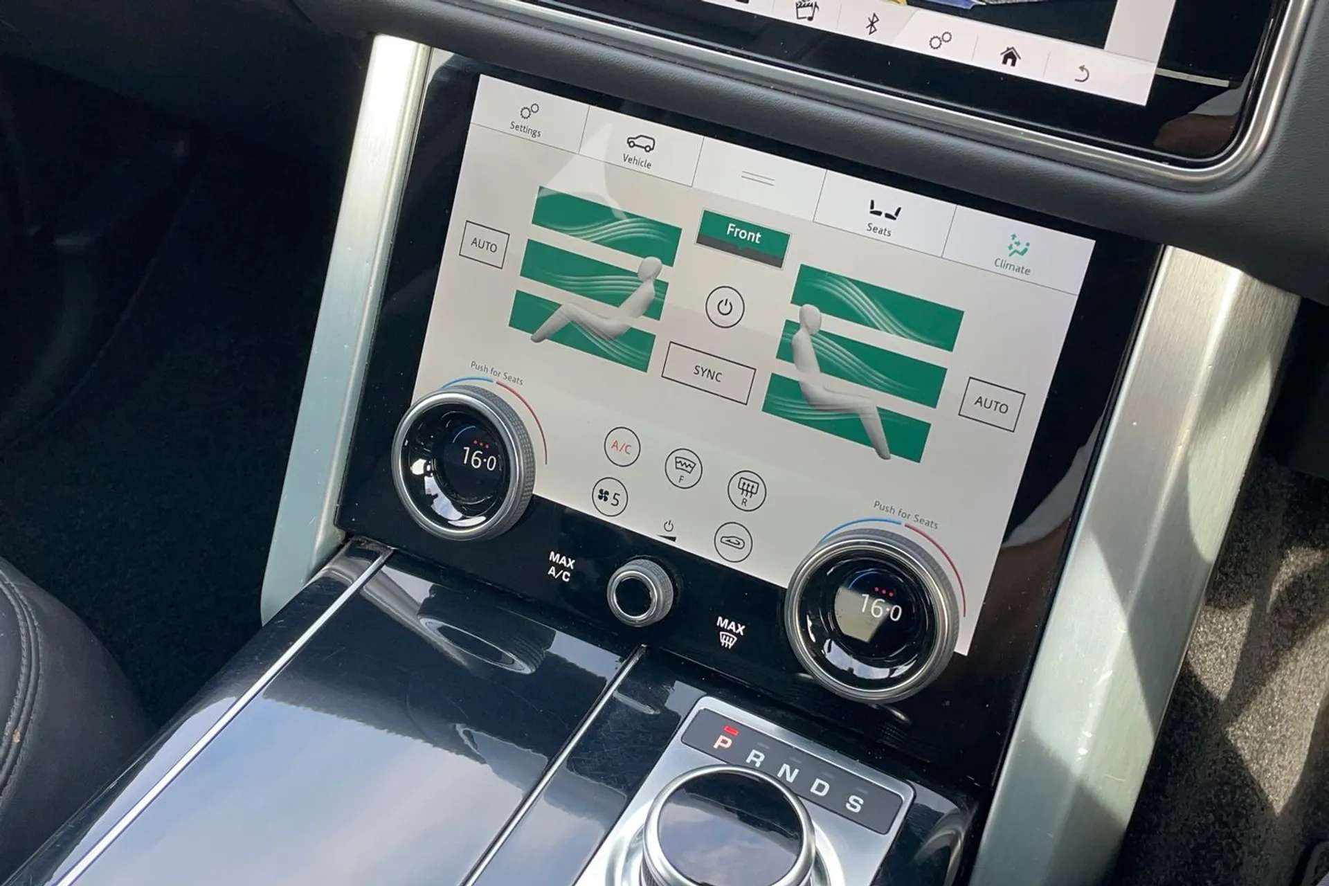 LAND ROVER RANGE ROVER thumbnail image number 39
