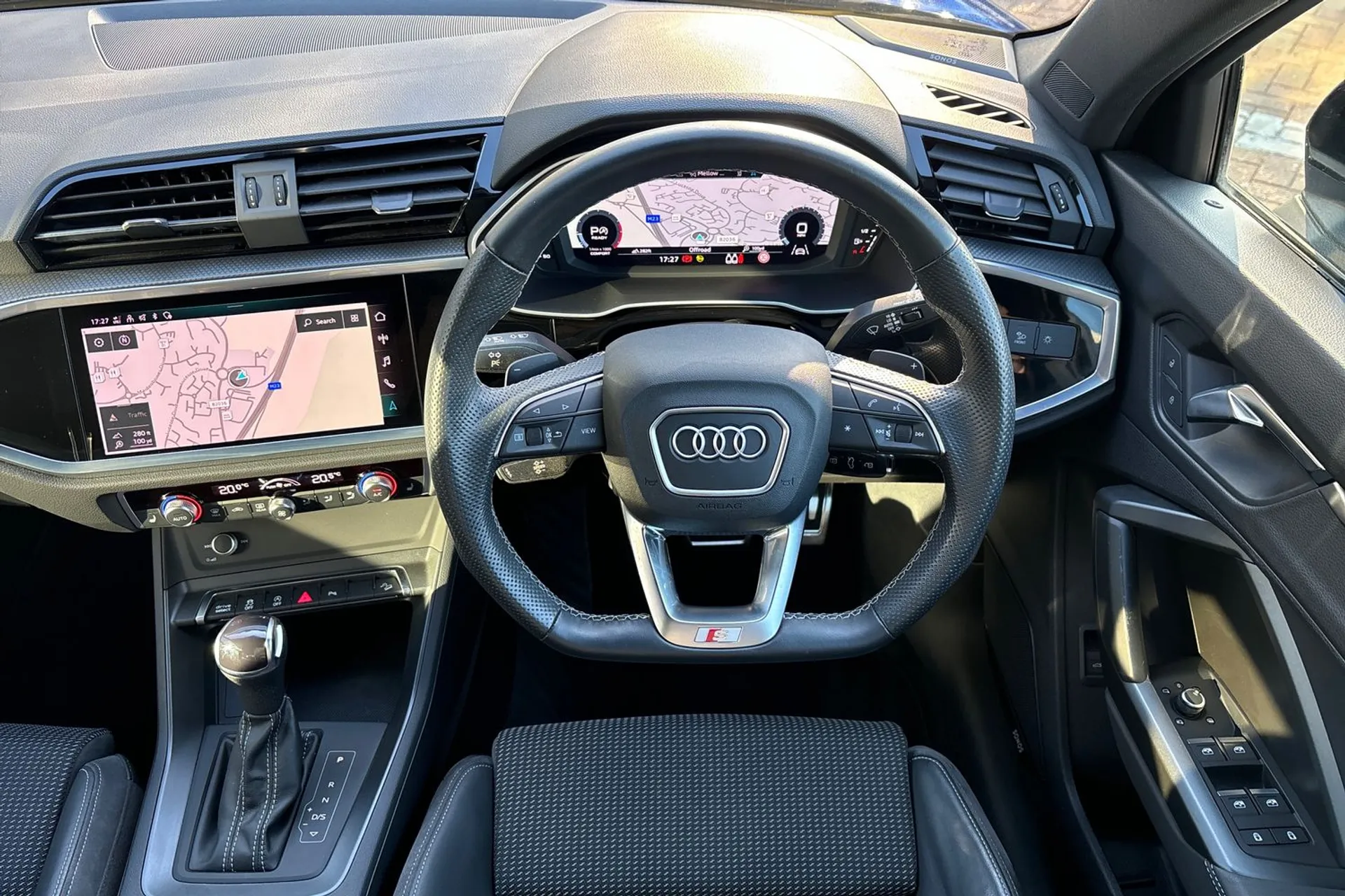 Audi Q3 thumbnail image number 34