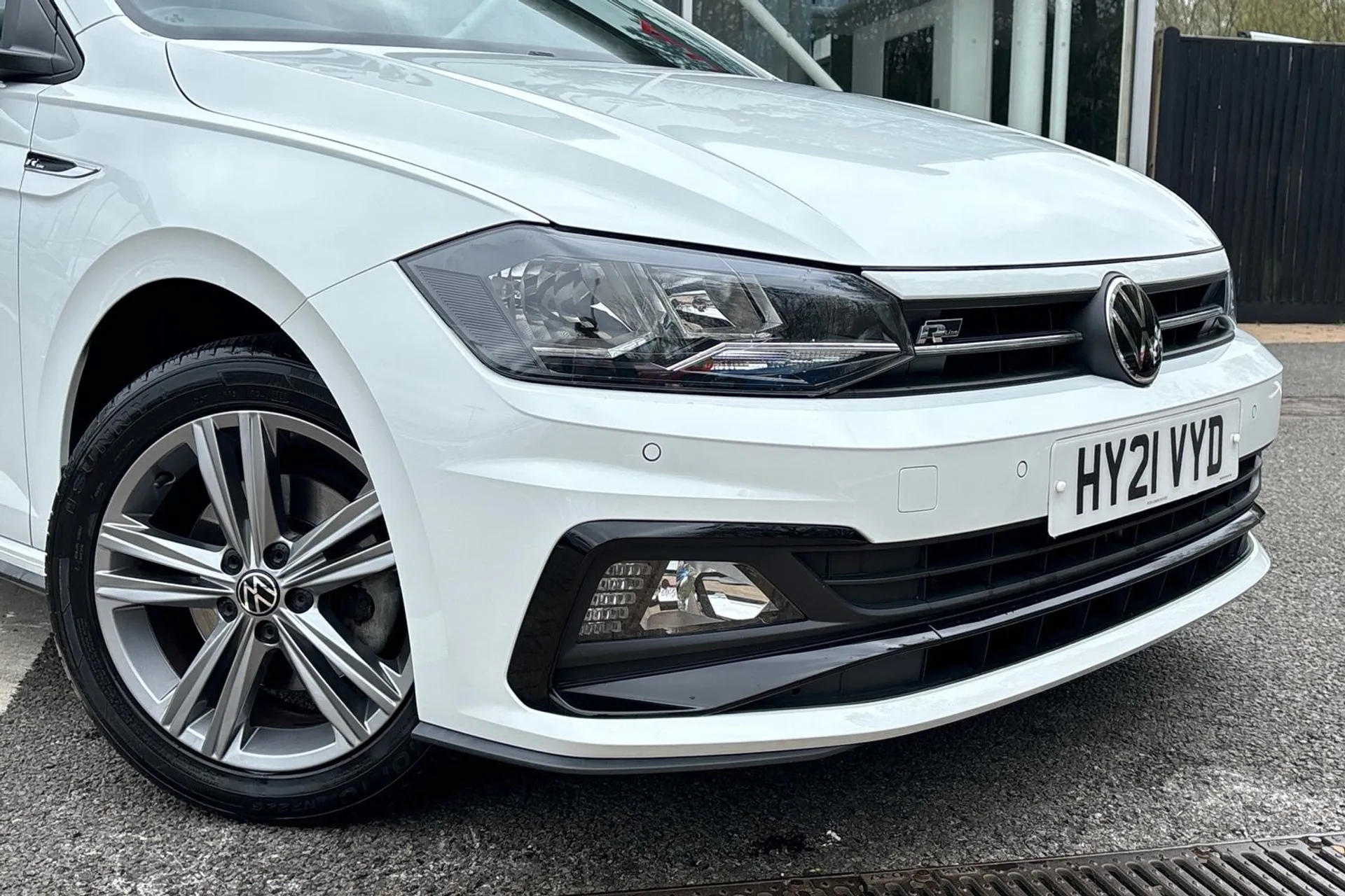 VOLKSWAGEN POLO thumbnail image number 5