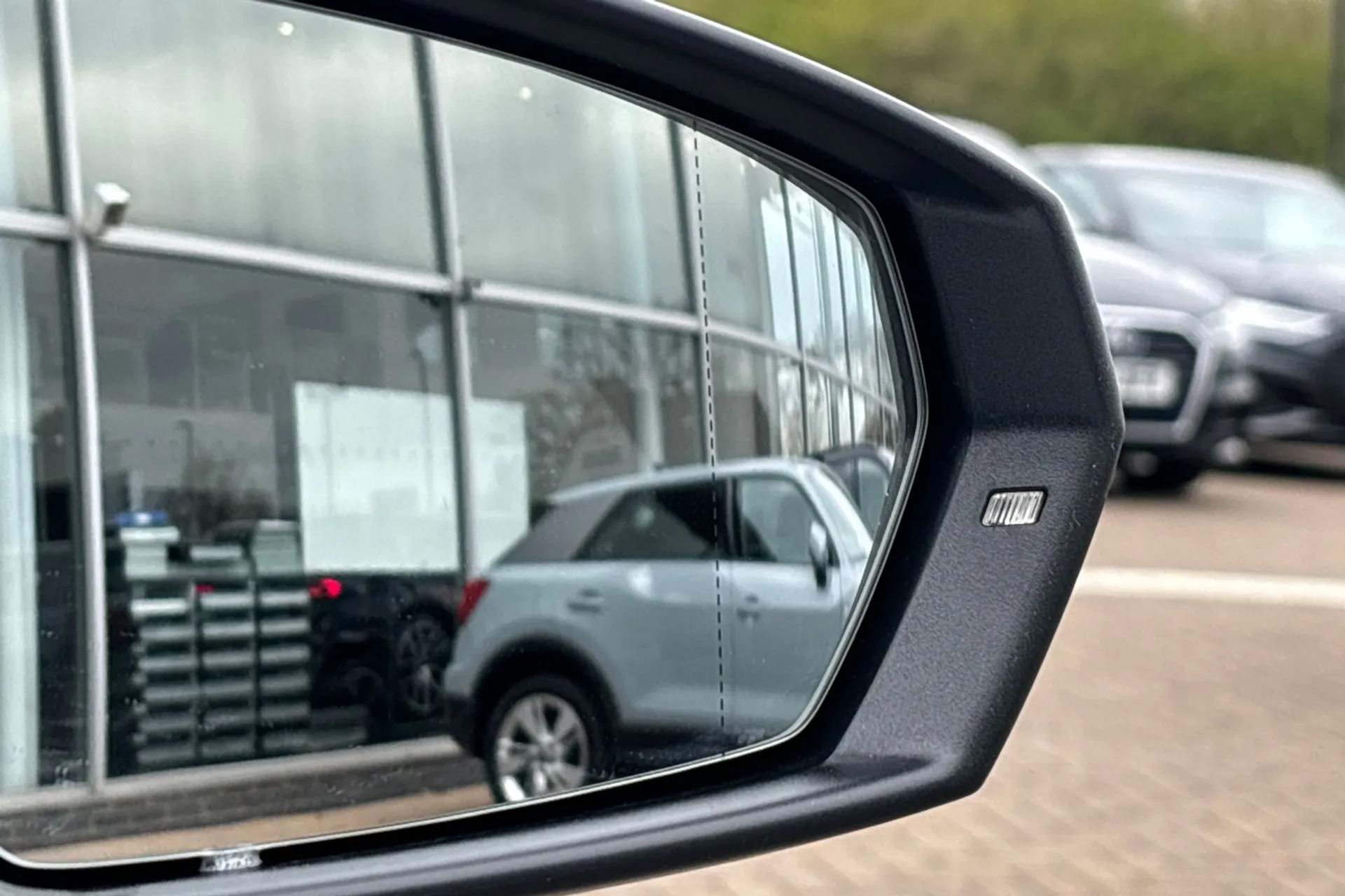 VOLKSWAGEN POLO thumbnail image number 46