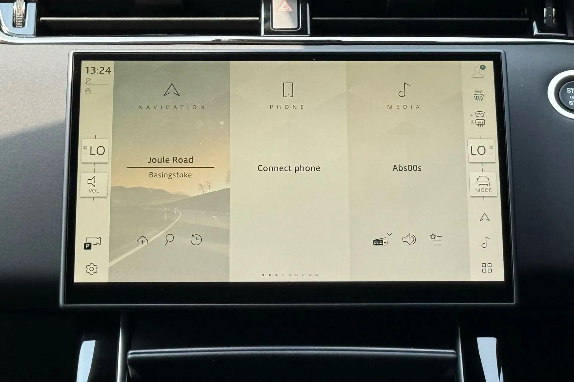 LAND ROVER RANGE ROVER EVOQUE thumbnail image number 21