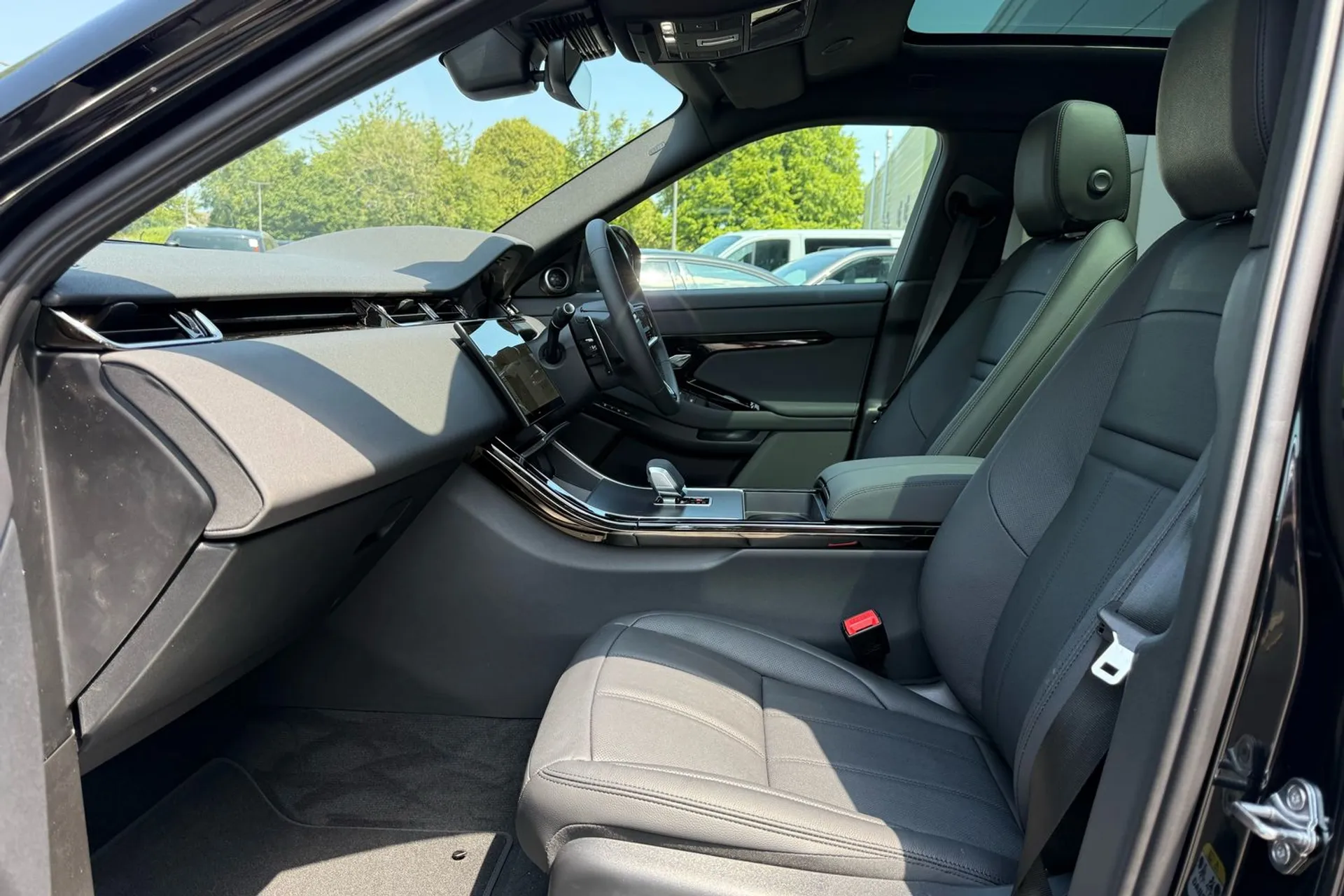 LAND ROVER RANGE ROVER EVOQUE thumbnail image number 10