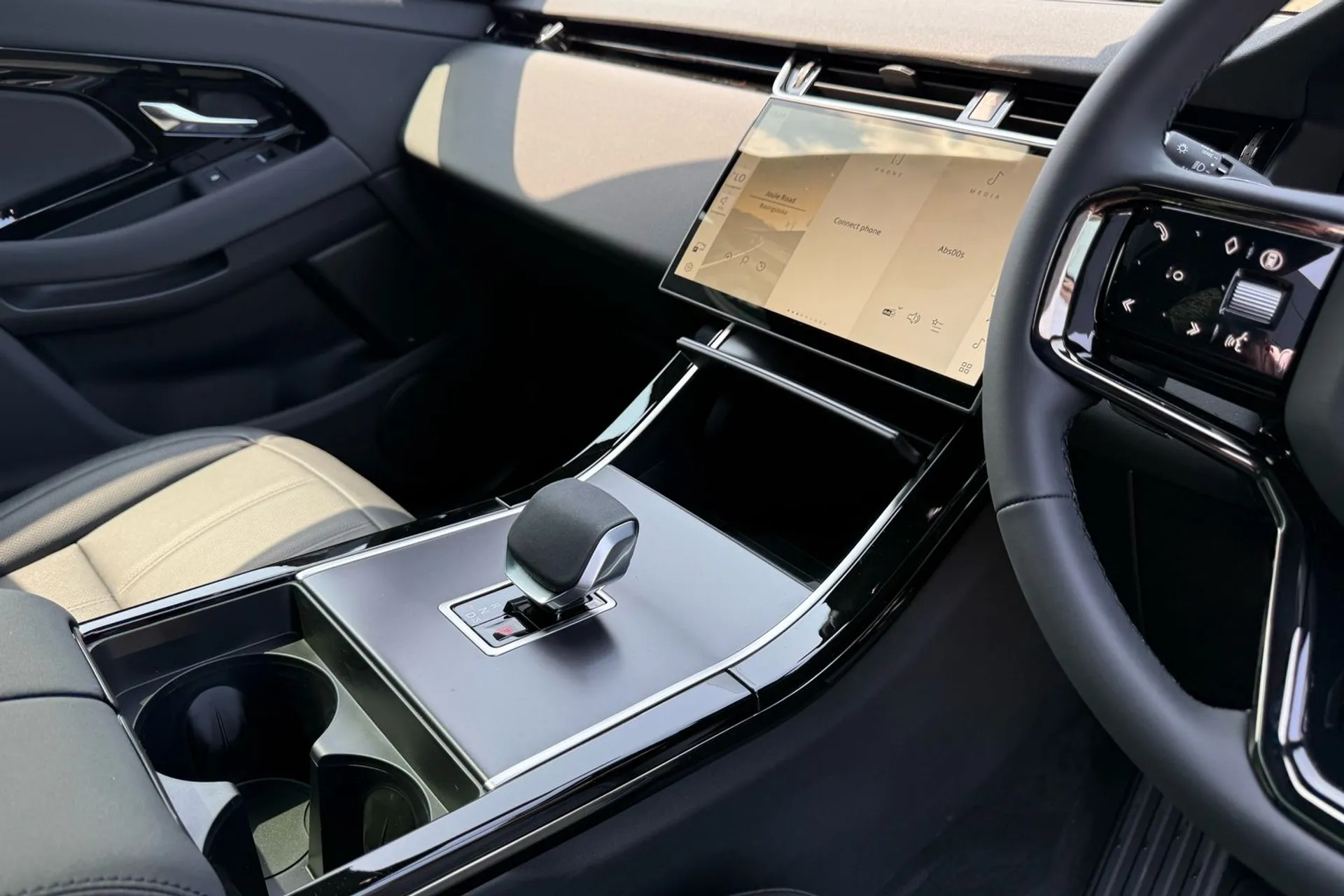 LAND ROVER RANGE ROVER EVOQUE thumbnail image number 19