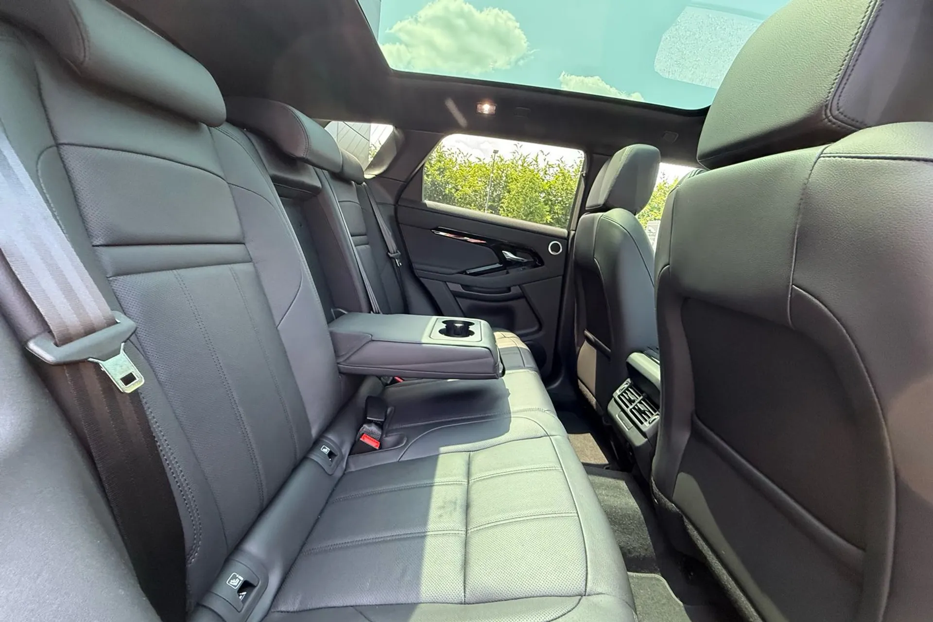 LAND ROVER RANGE ROVER EVOQUE thumbnail image number 43