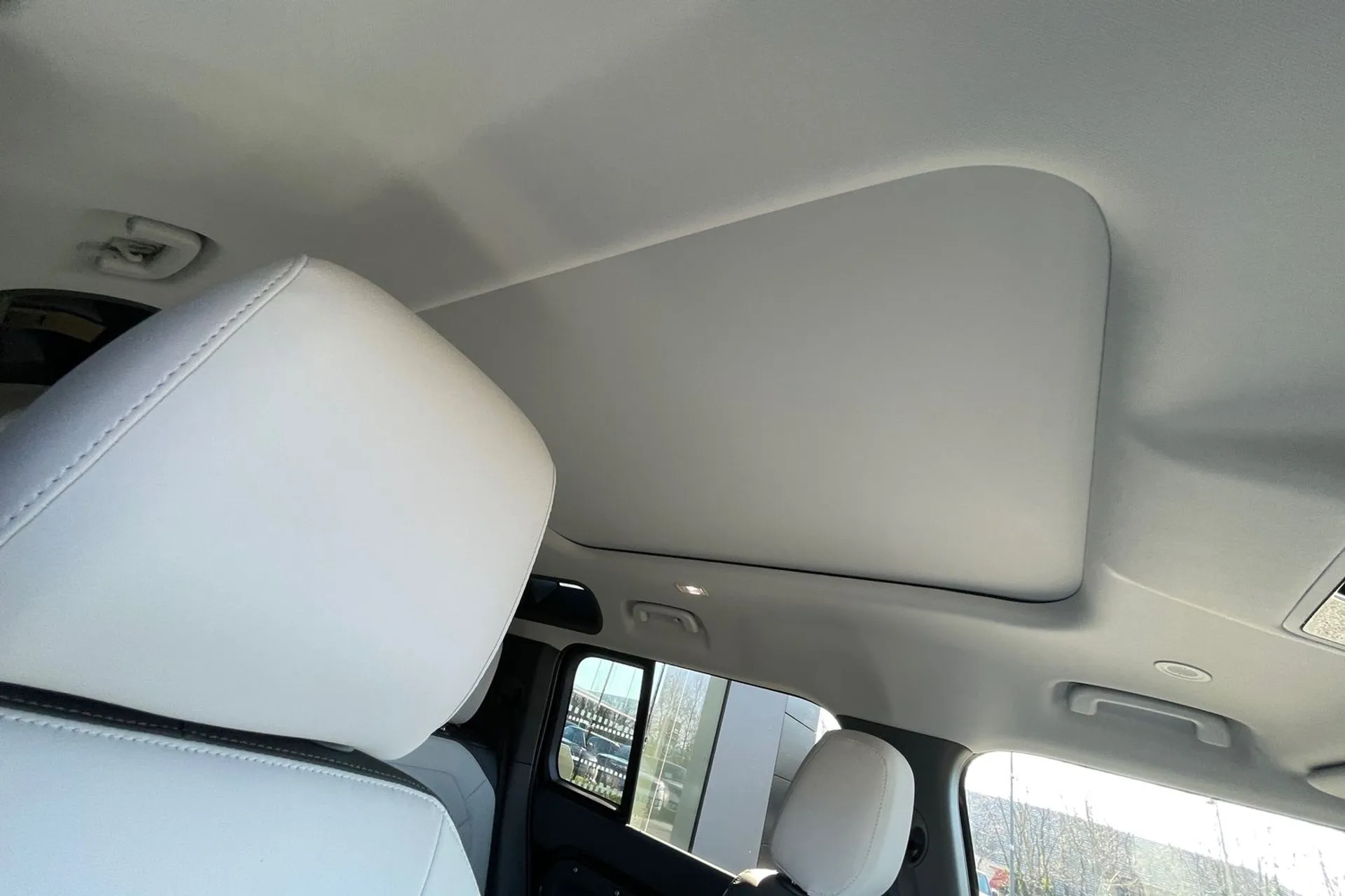 LAND ROVER DEFENDER thumbnail image number 39