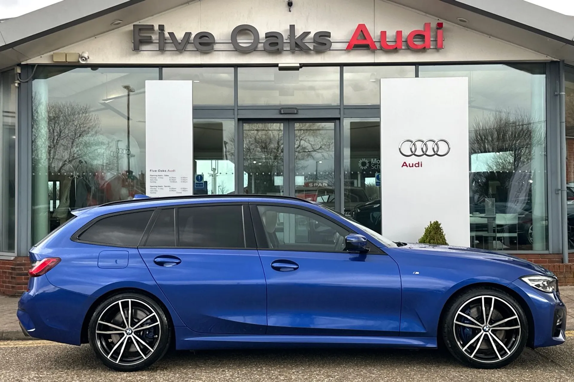 BMW 3 SERIES thumbnail image number 2