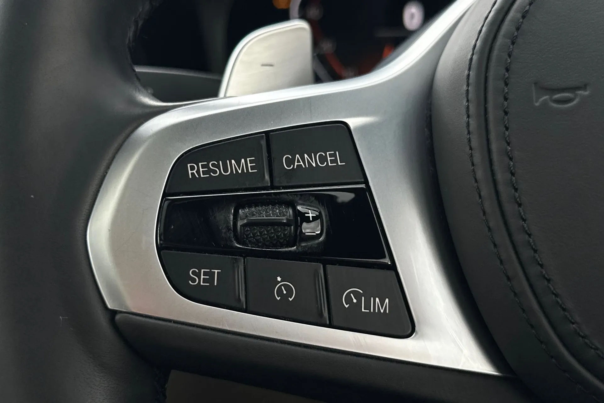 BMW 3 SERIES thumbnail image number 39