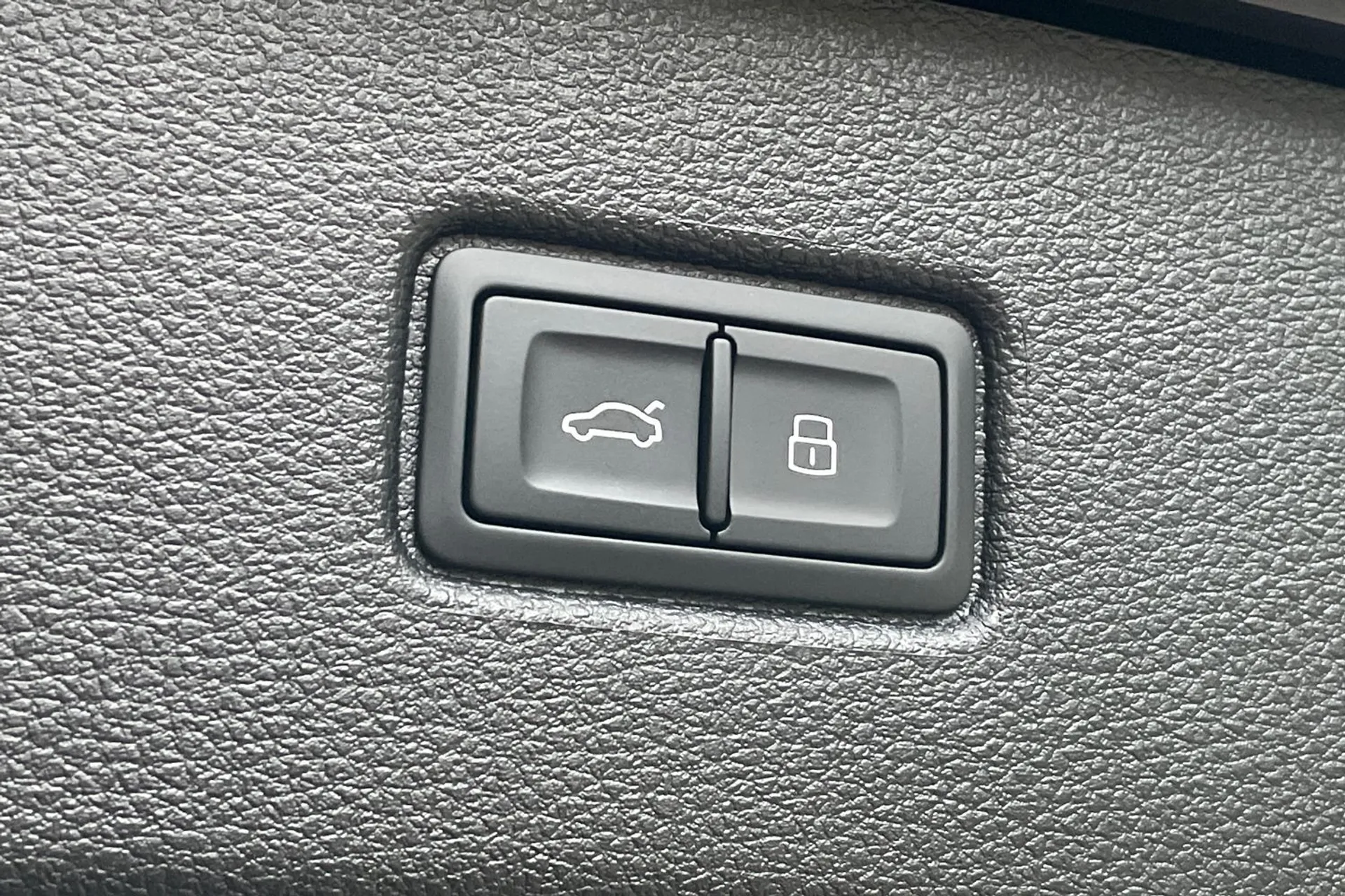 Audi Q7 thumbnail image number 19