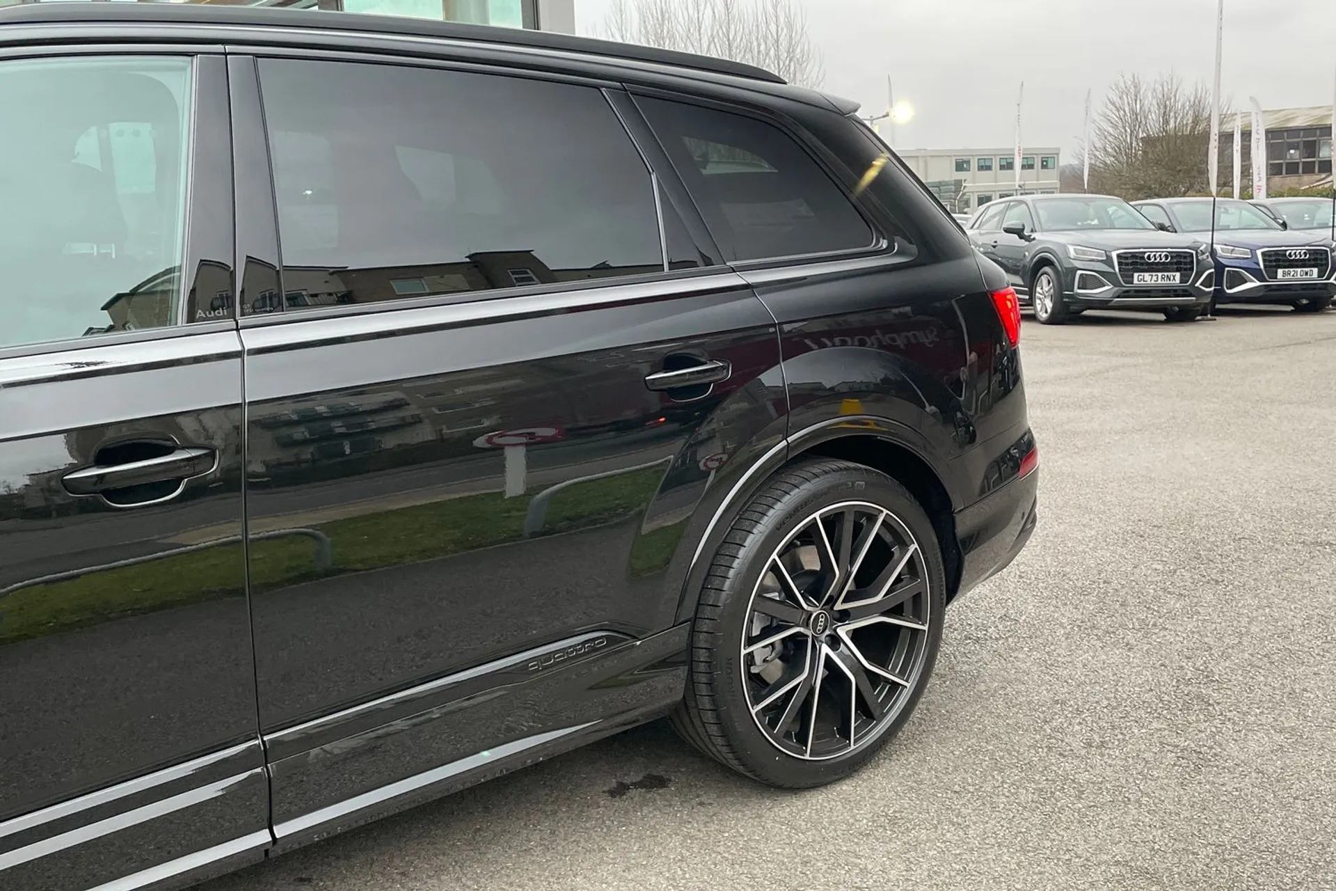 Audi Q7 thumbnail image number 12