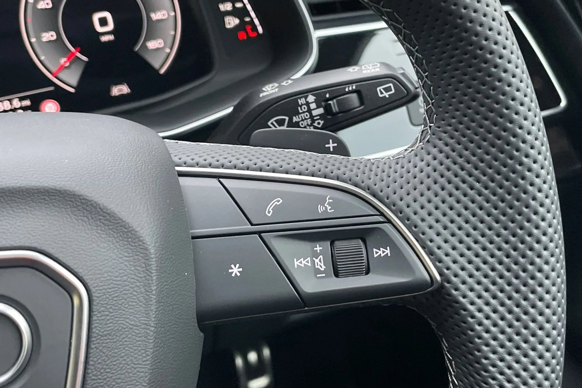 Audi Q7 thumbnail image number 58