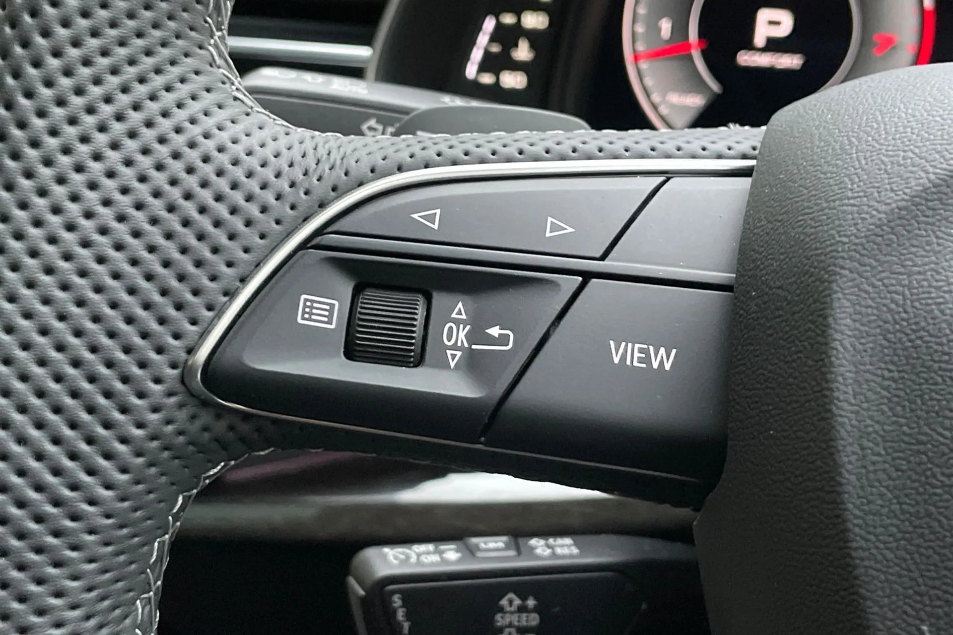Audi Q7 thumbnail image number 34