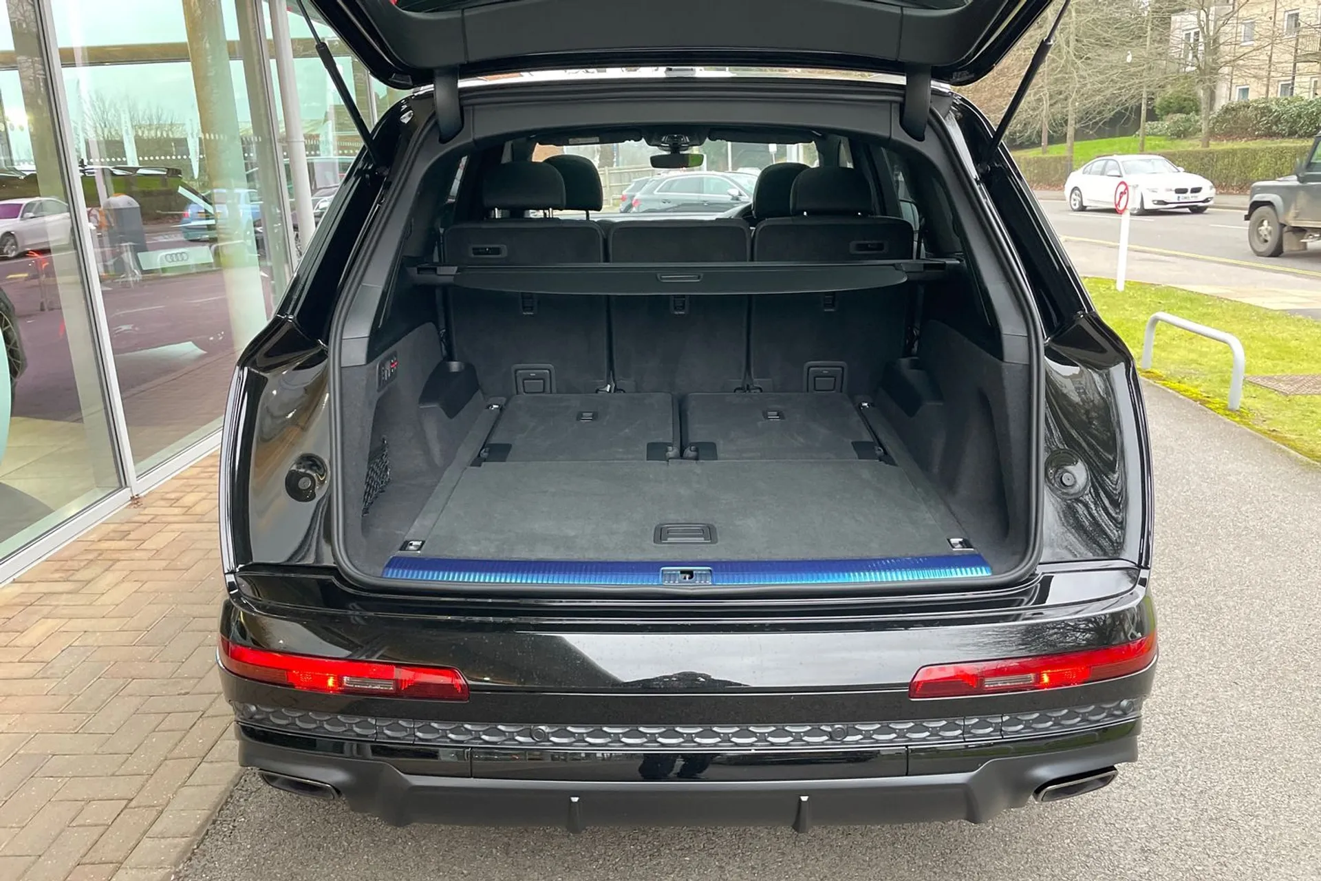 Audi Q7 thumbnail image number 18