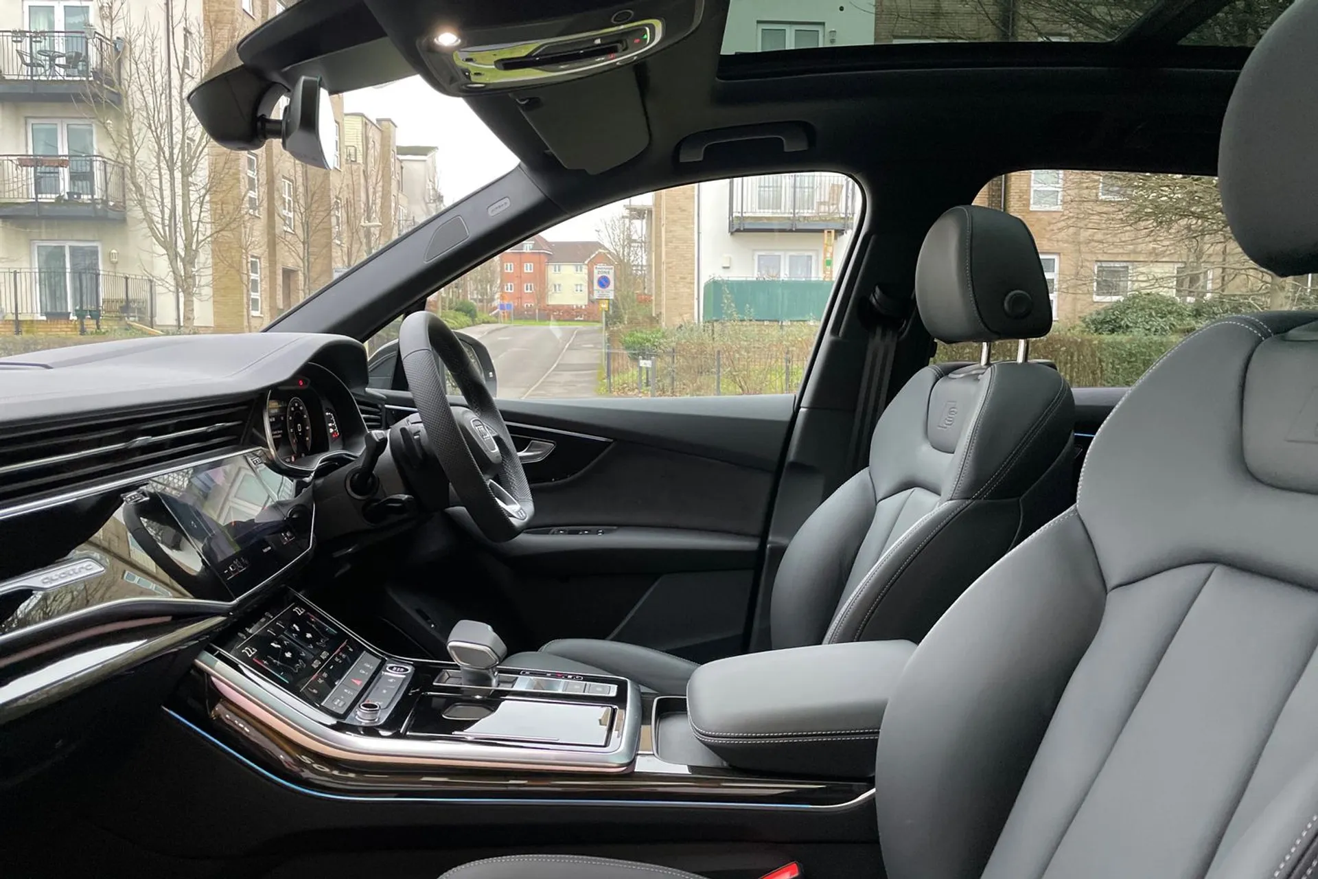 Audi Q7 thumbnail image number 27