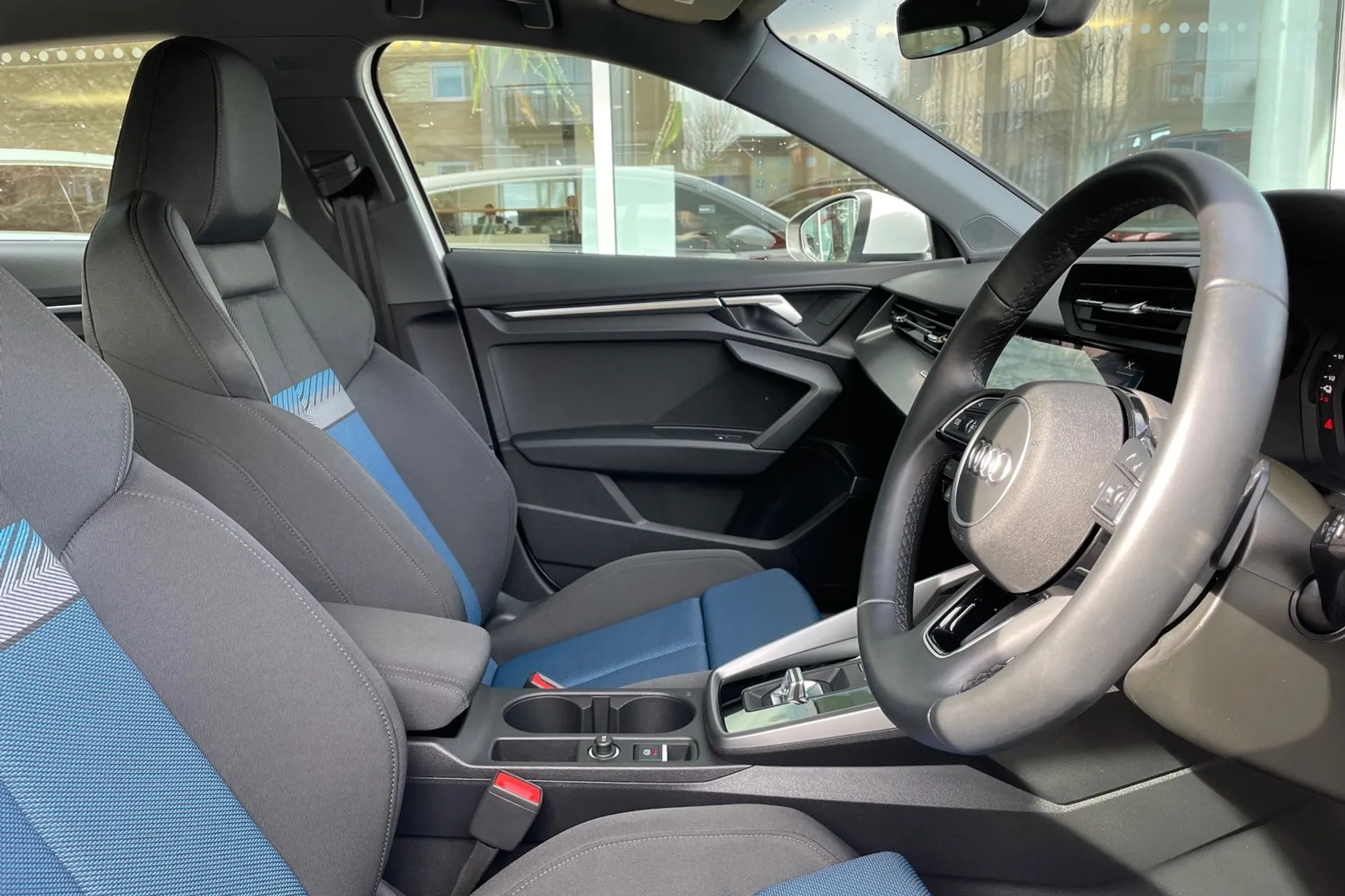 Audi A3 thumbnail image number 25