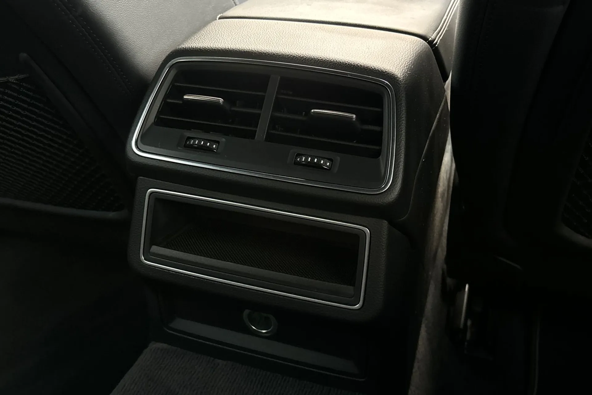 Audi A7 thumbnail image number 47