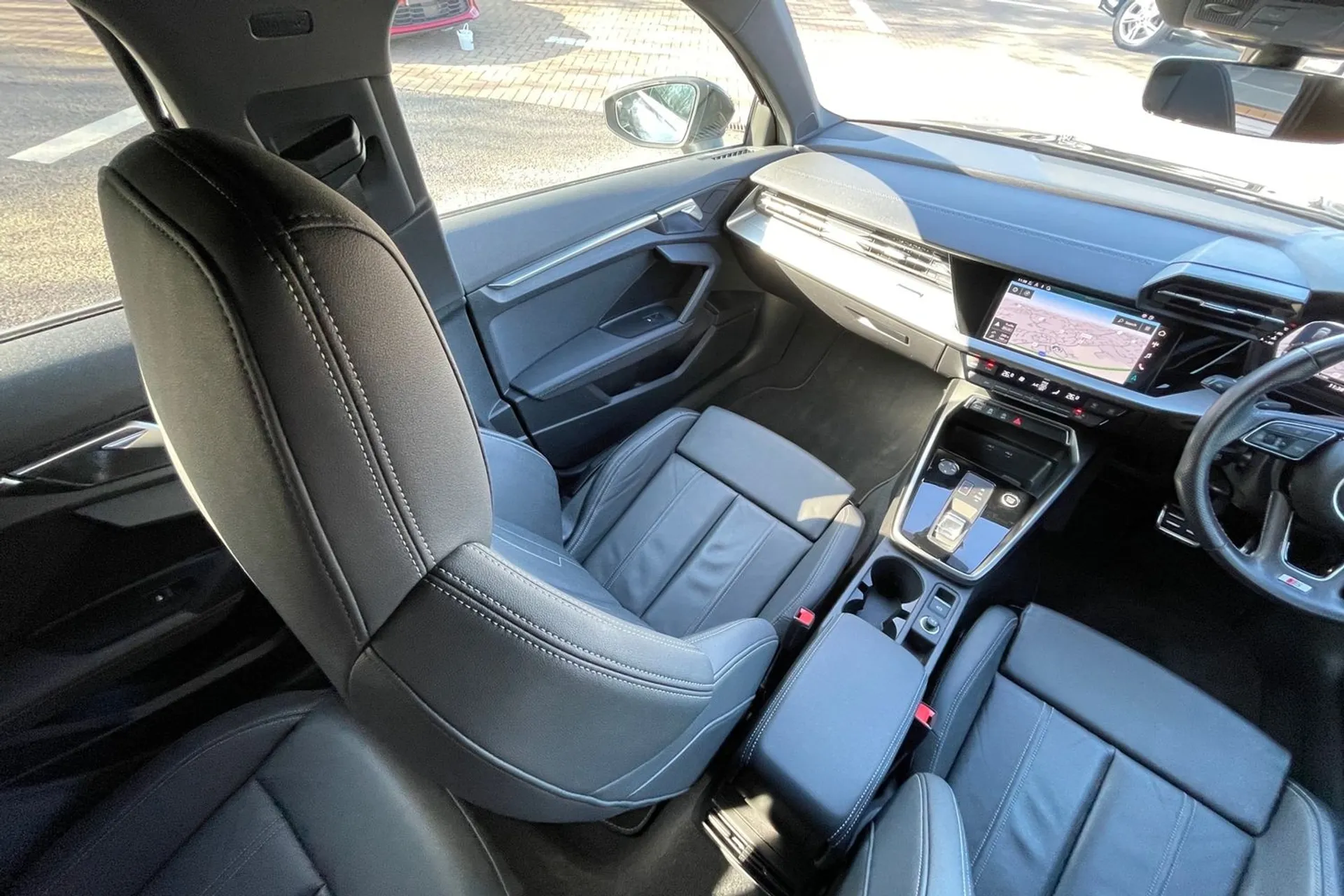 Audi A3 thumbnail image number 31