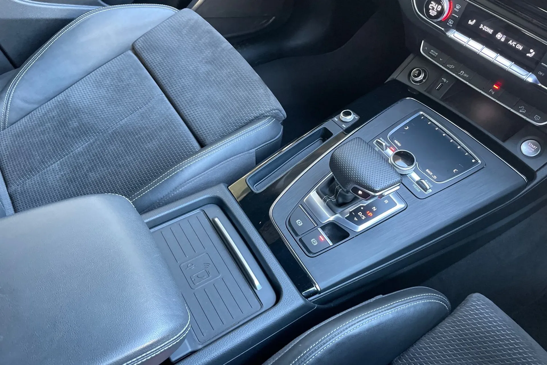 Audi Q5 thumbnail image number 40