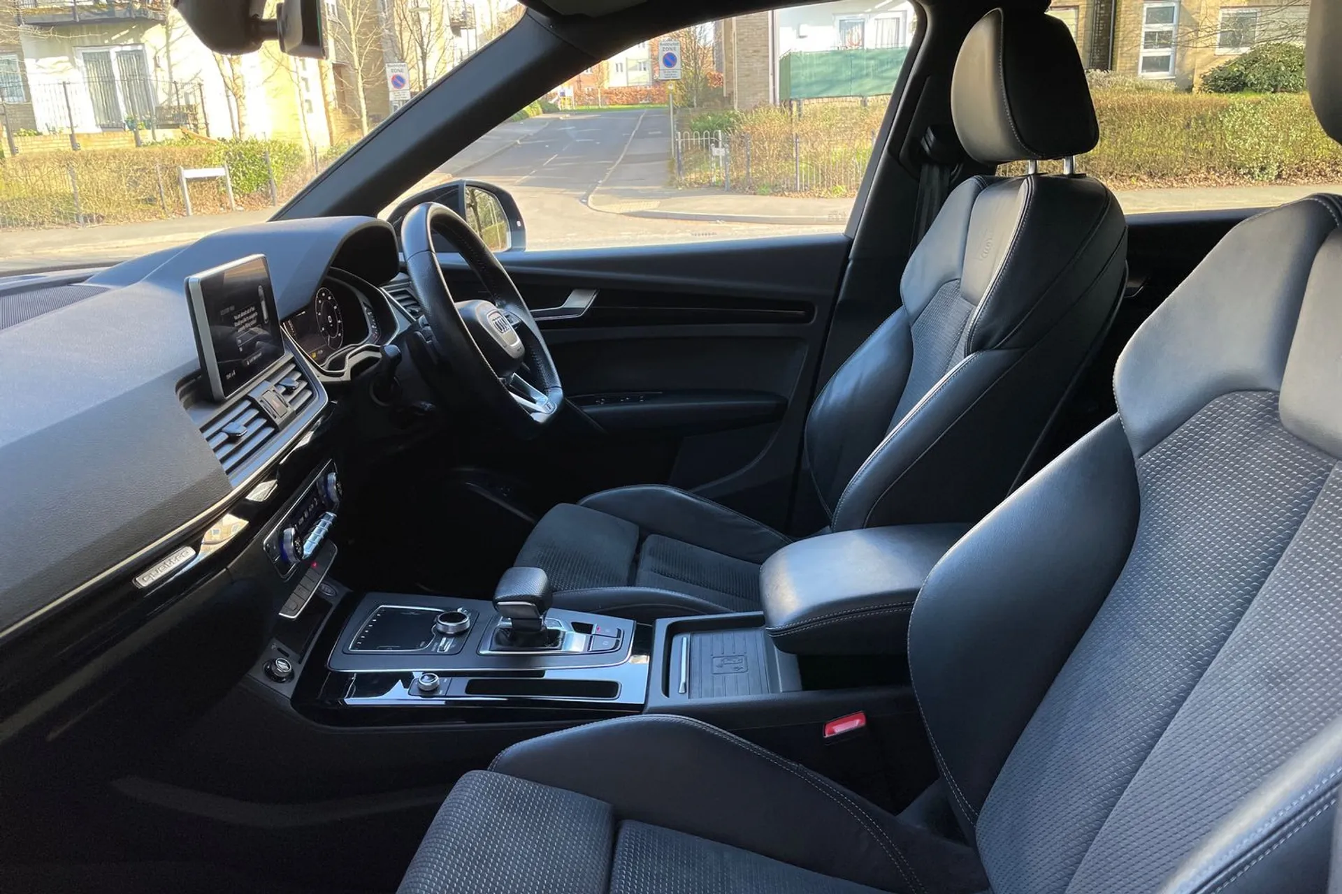 Audi Q5 thumbnail image number 27