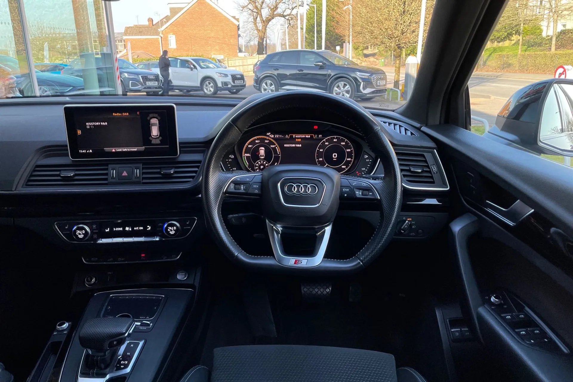 Audi Q5 thumbnail image number 33