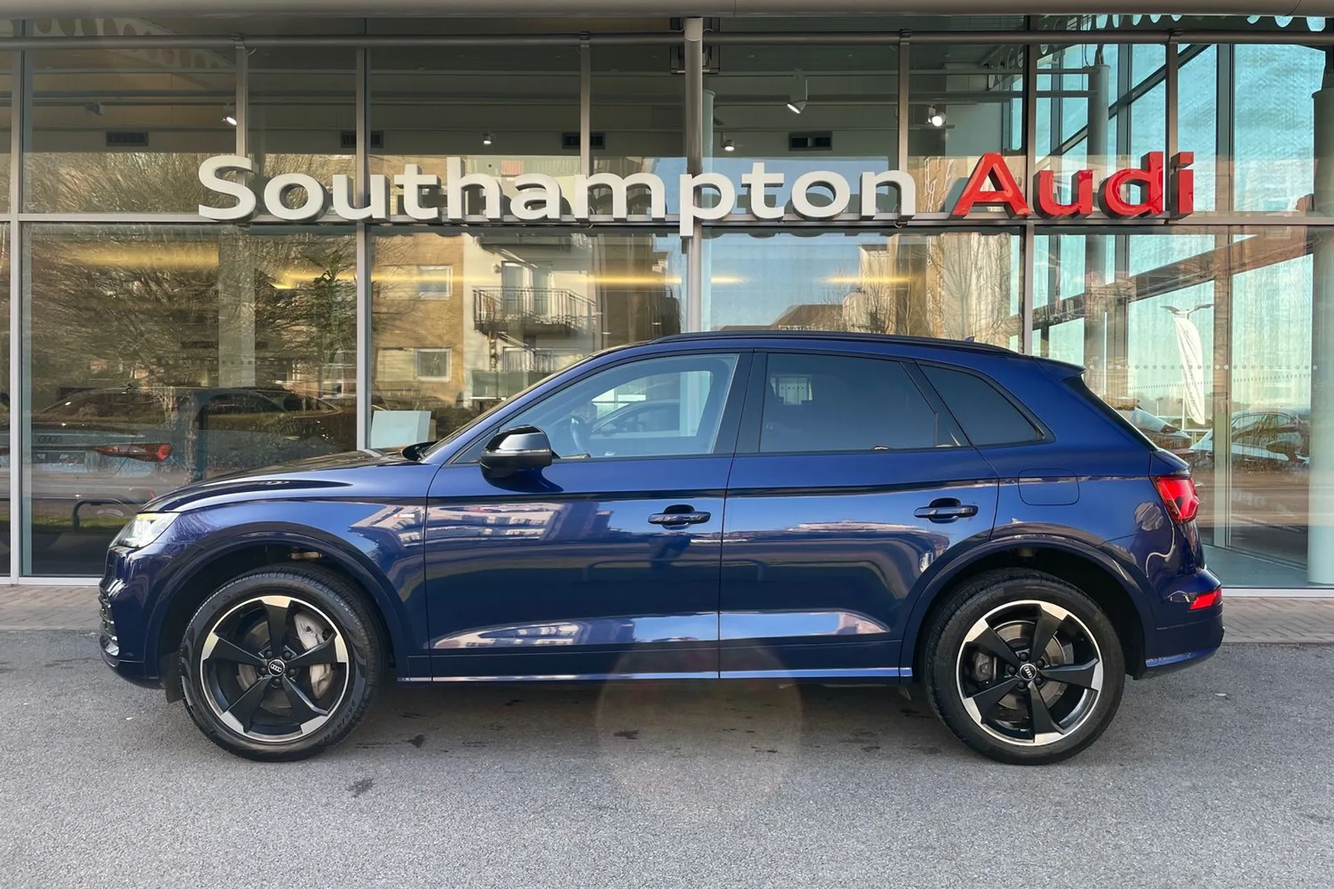 Audi Q5 thumbnail image number 8