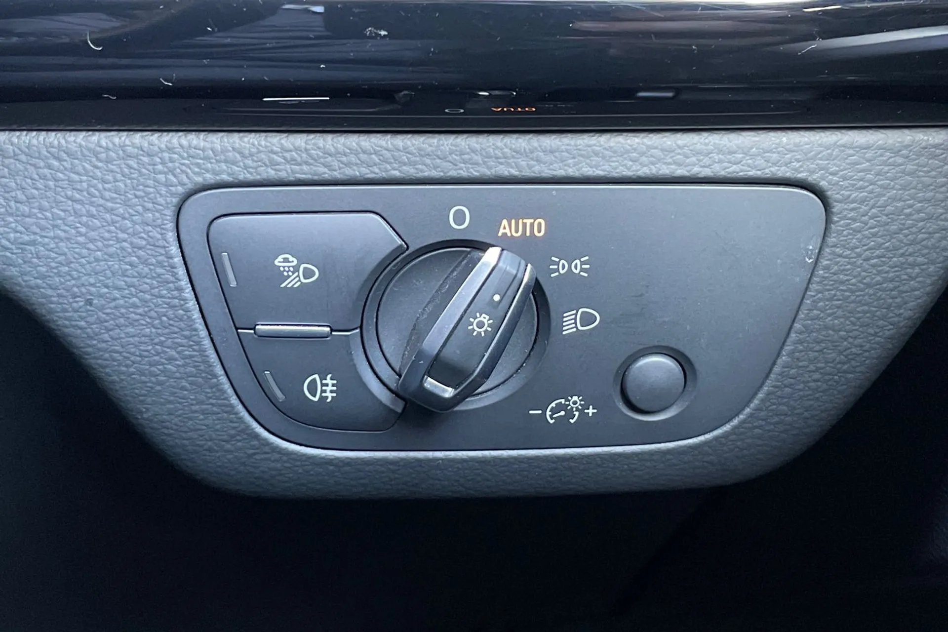 Audi Q5 thumbnail image number 55
