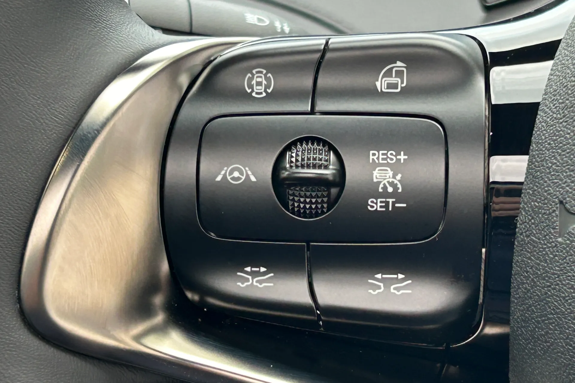 BYD ATTO 3 thumbnail image number 57
