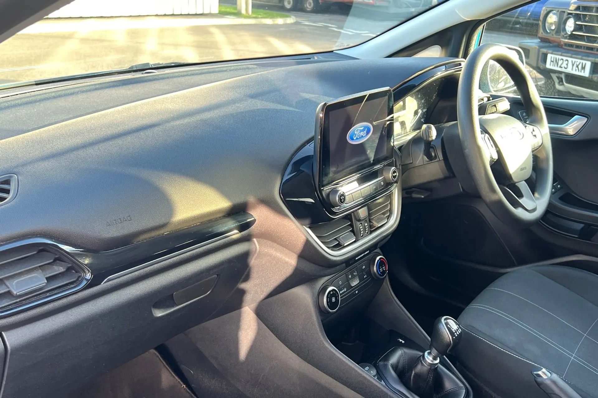 FORD FIESTA thumbnail image number 27