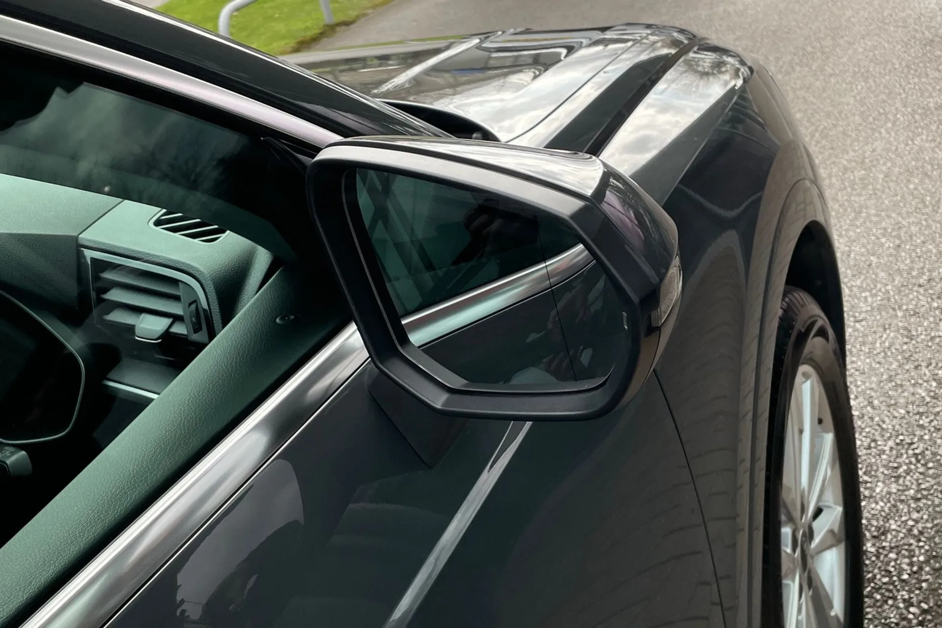 Audi Q3 thumbnail image number 47