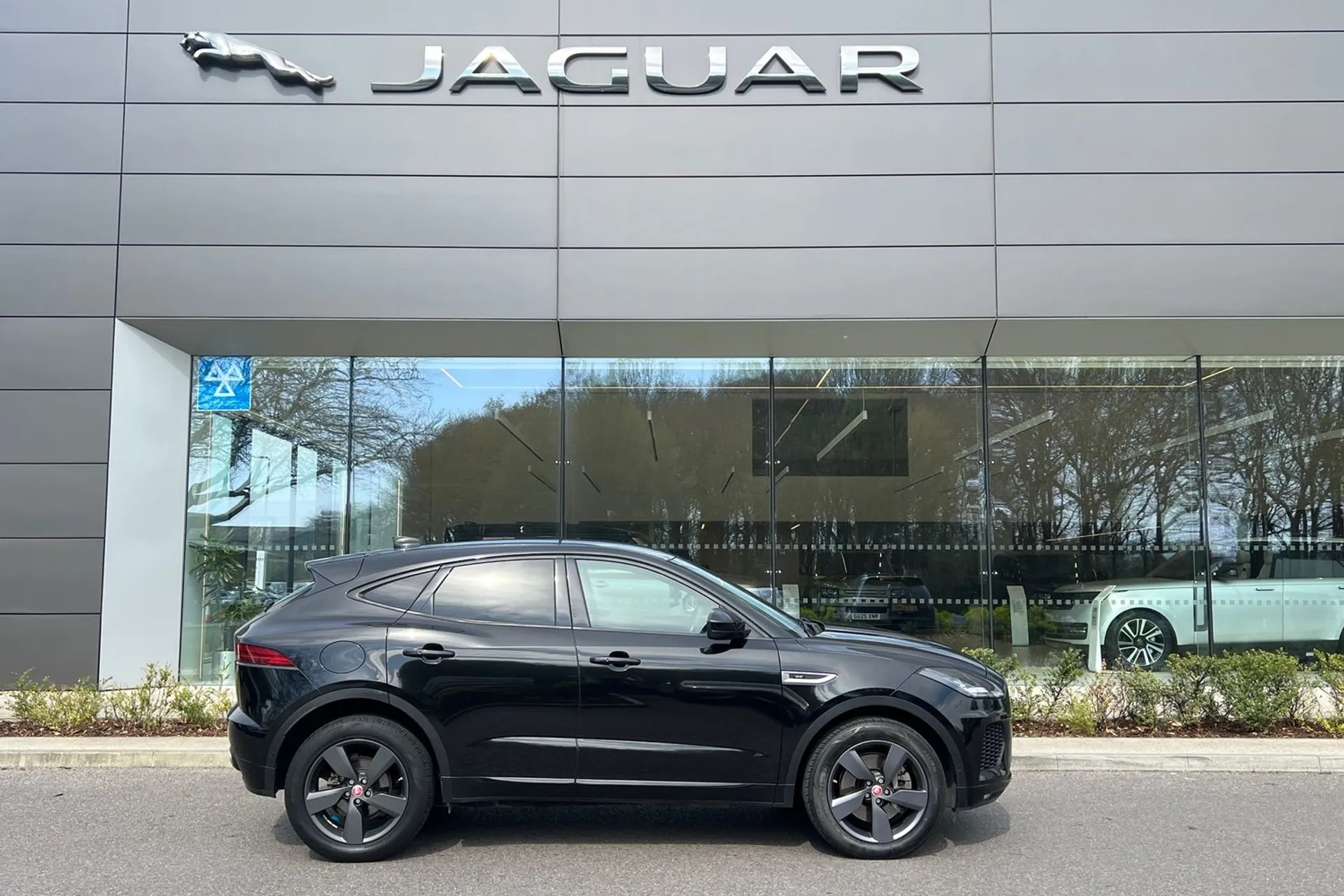 Jaguar E-PACE thumbnail image number 2