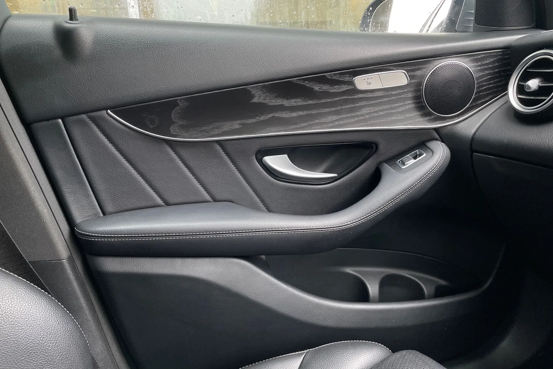 MERCEDES-BENZ GLC thumbnail image number 39