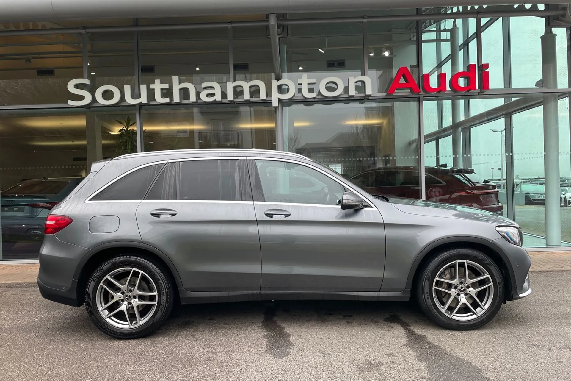 MERCEDES-BENZ GLC thumbnail image number 2