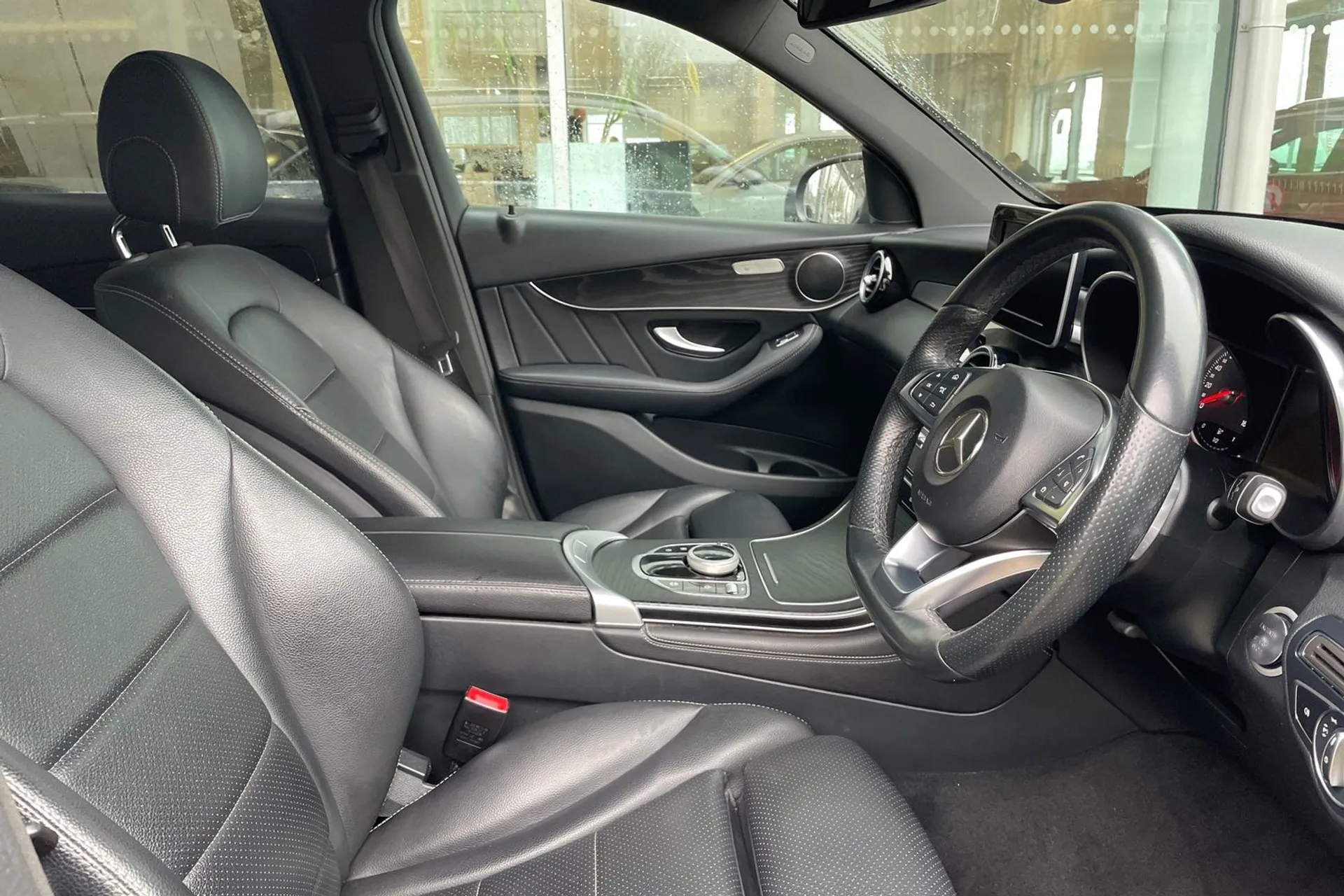 MERCEDES-BENZ GLC thumbnail image number 24